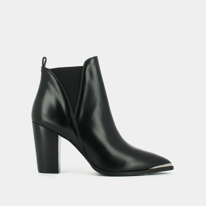 Bottines à talons hauts  en cuir noir