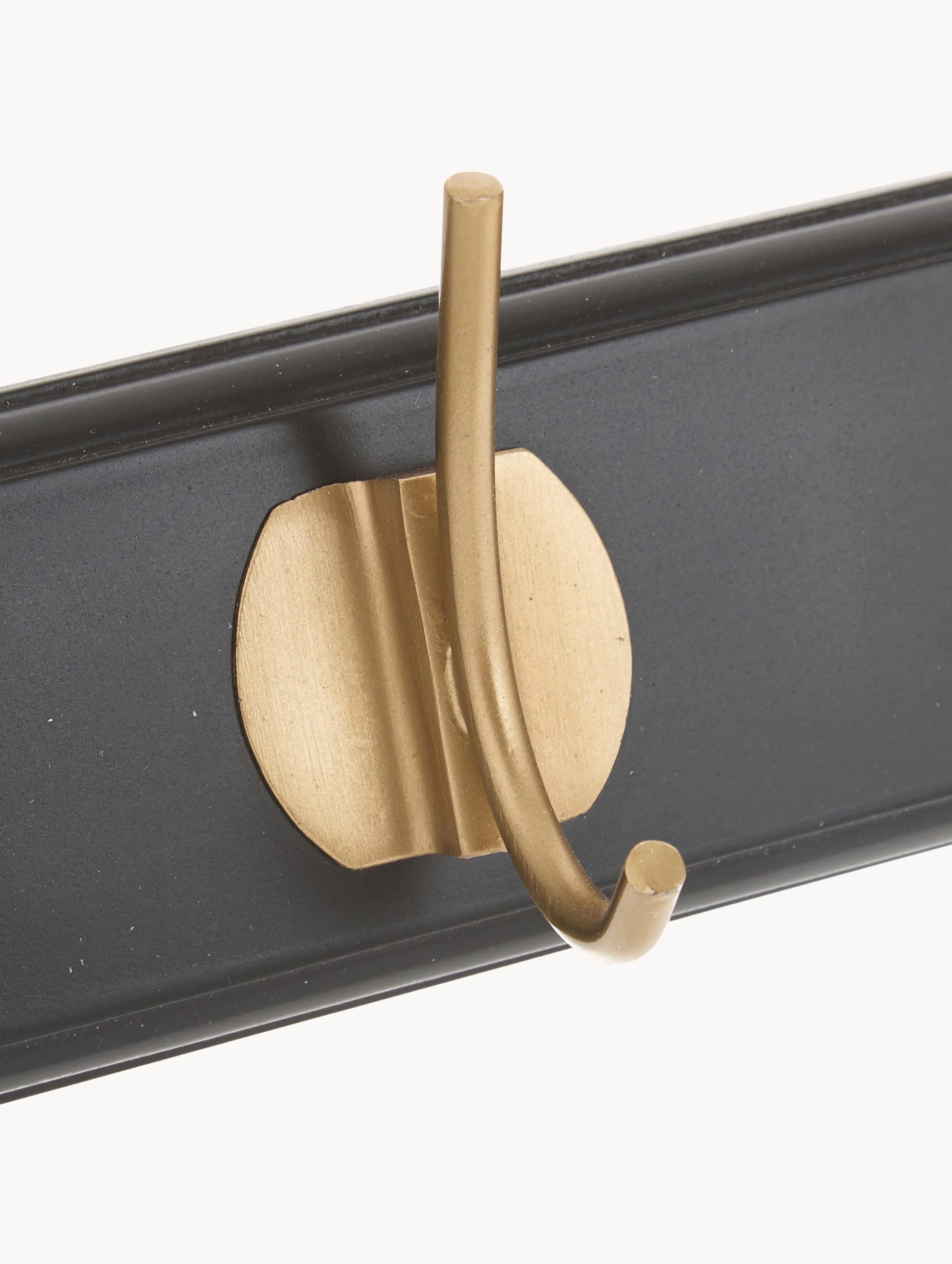 Houten wandrek Edgy