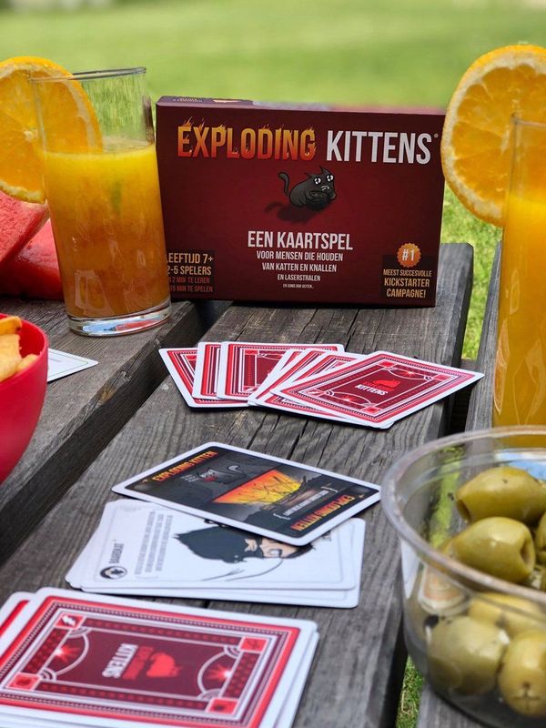 Exploding Kittens Originele Editie - Nederlandstalig Basis Kaartspel