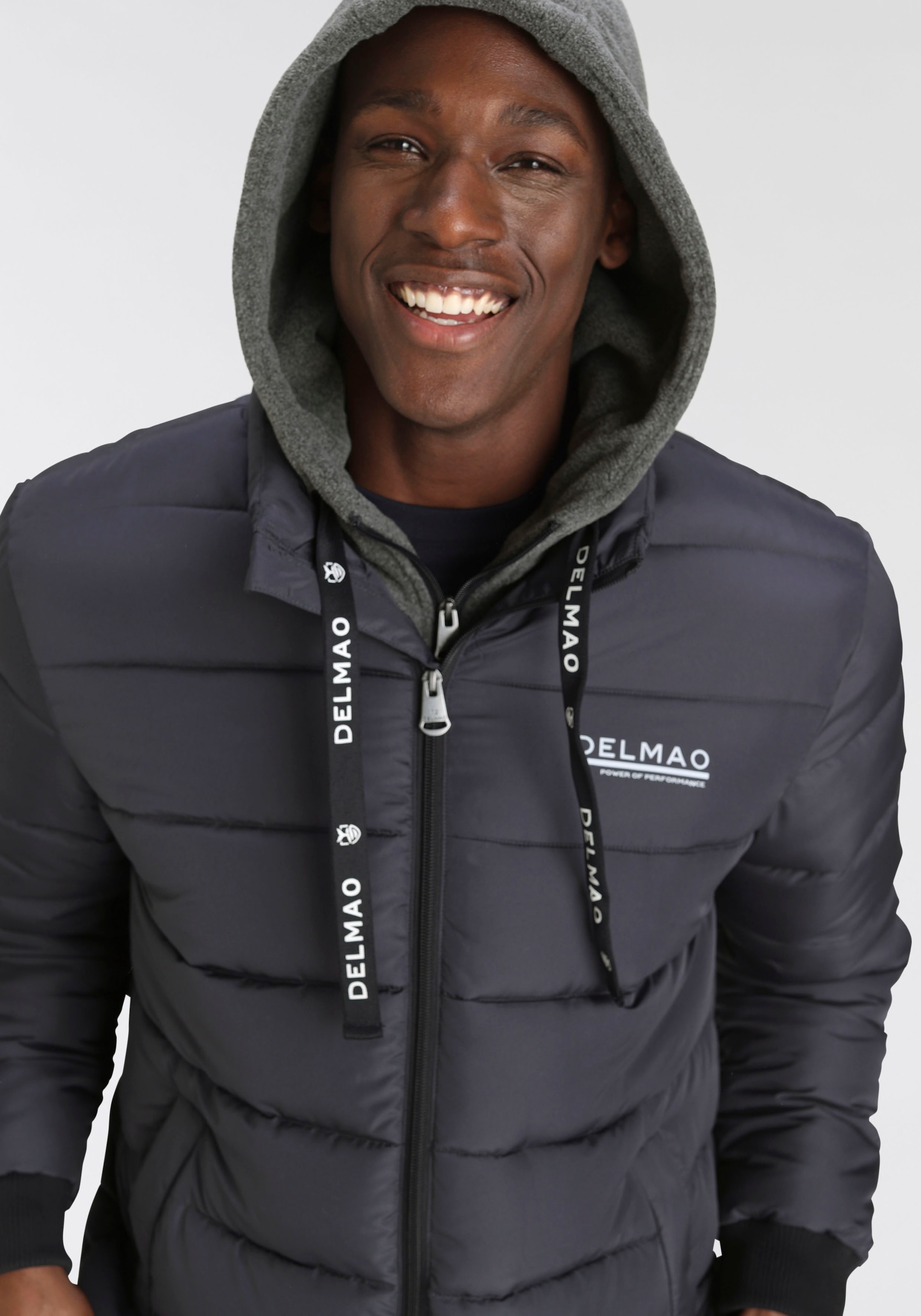 DELMAO Steppjacke mit Kapuze für Übergang und kalte Tage,  mit Fütterung,  wasserabweisend