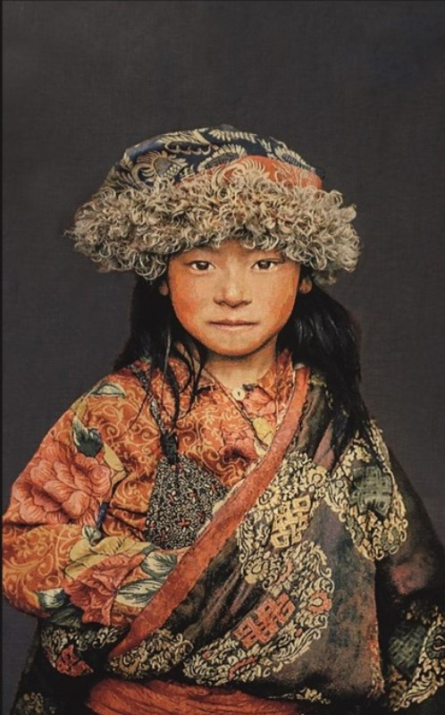 Geweven wandpaneel Tibetan Child 125 x 198 cm