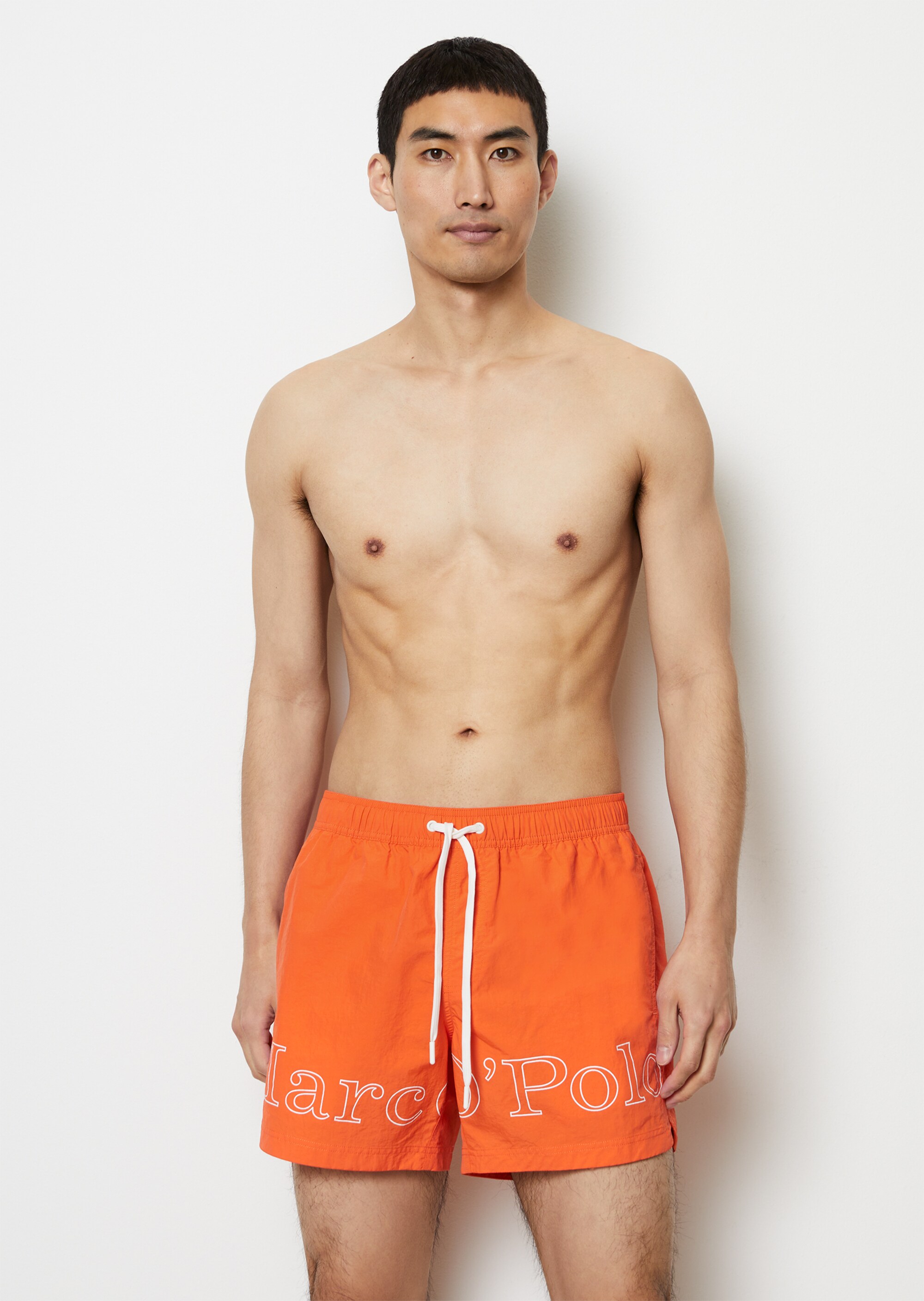 Badeshorts mit großem Logoprint
