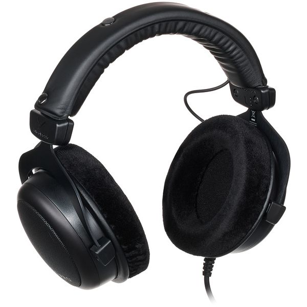 beyerdynamic DT-880 Pro Black Edition