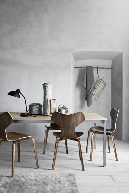 Fritz Hansen Grand Prix Chair Wood stoel walnoot fineer