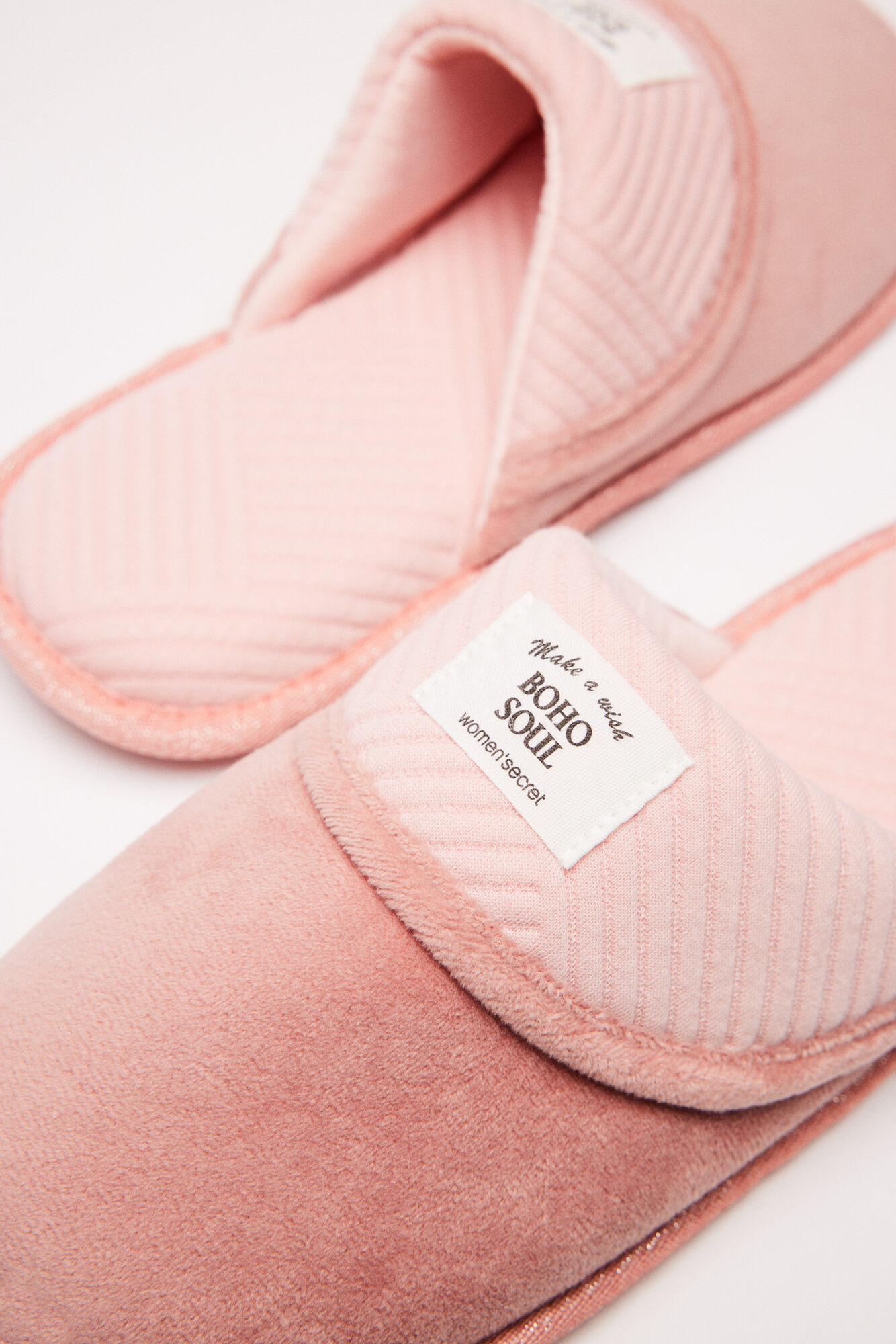 tênis de cano alto acolchoados rosa