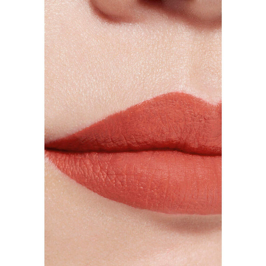 CHANEL ROUGE ALLURE LIQUID VELVET BATOM LÍQUIDO MATE INTENSO DE LONGA DURAÇÃO