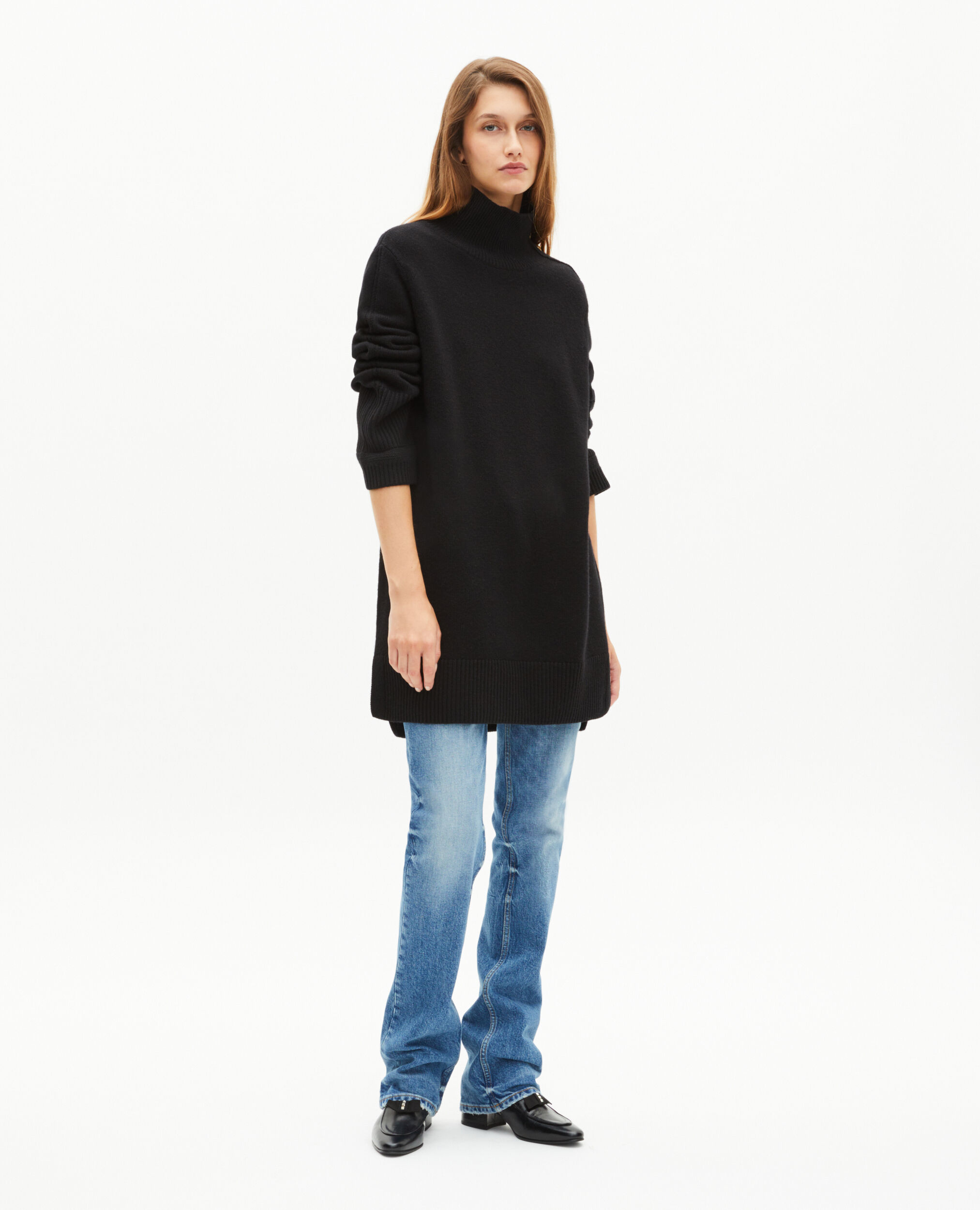 Robe courte en laine noire