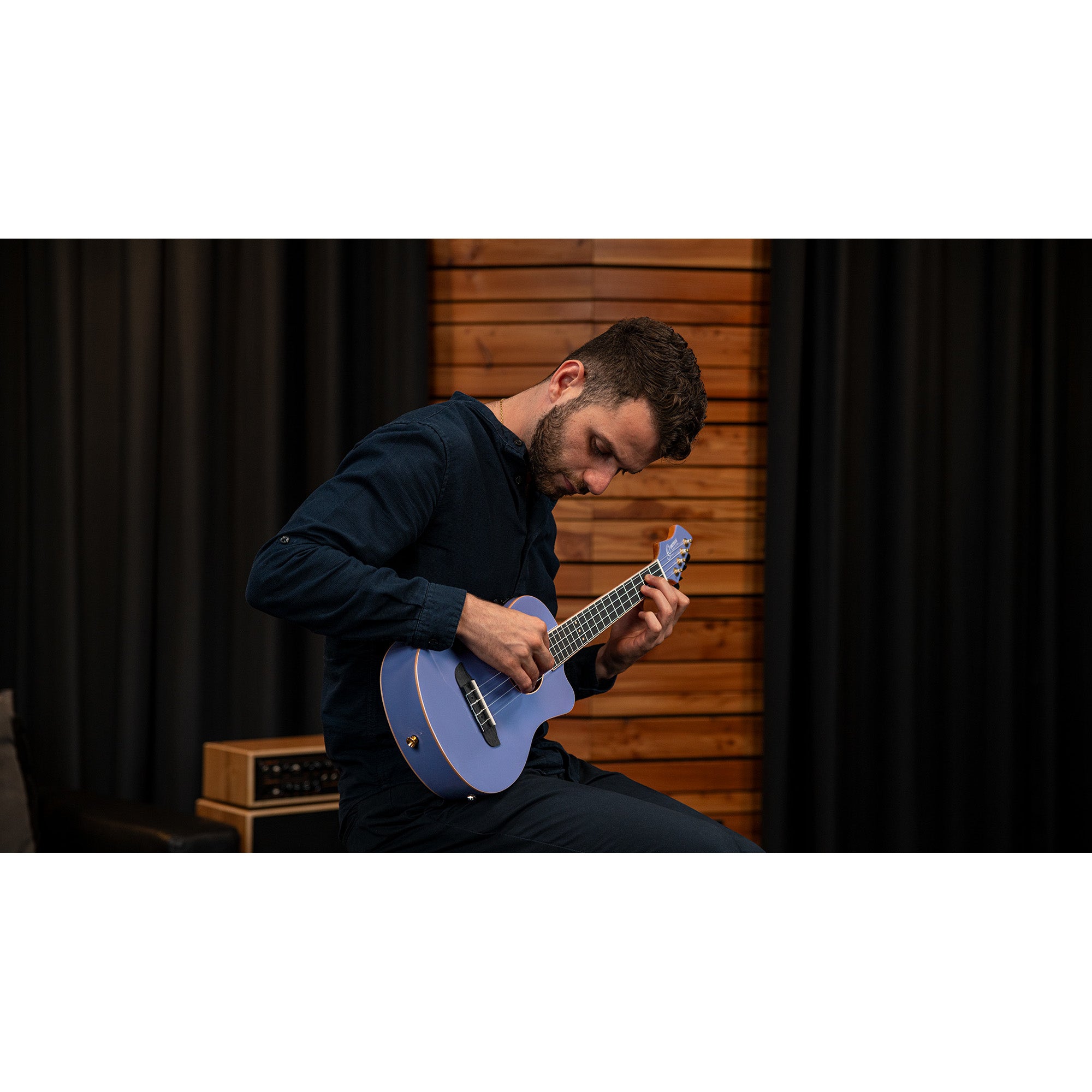 Ortega Horizon Series RUHZT-CE-VP E/A tenor ukelele met gigbag