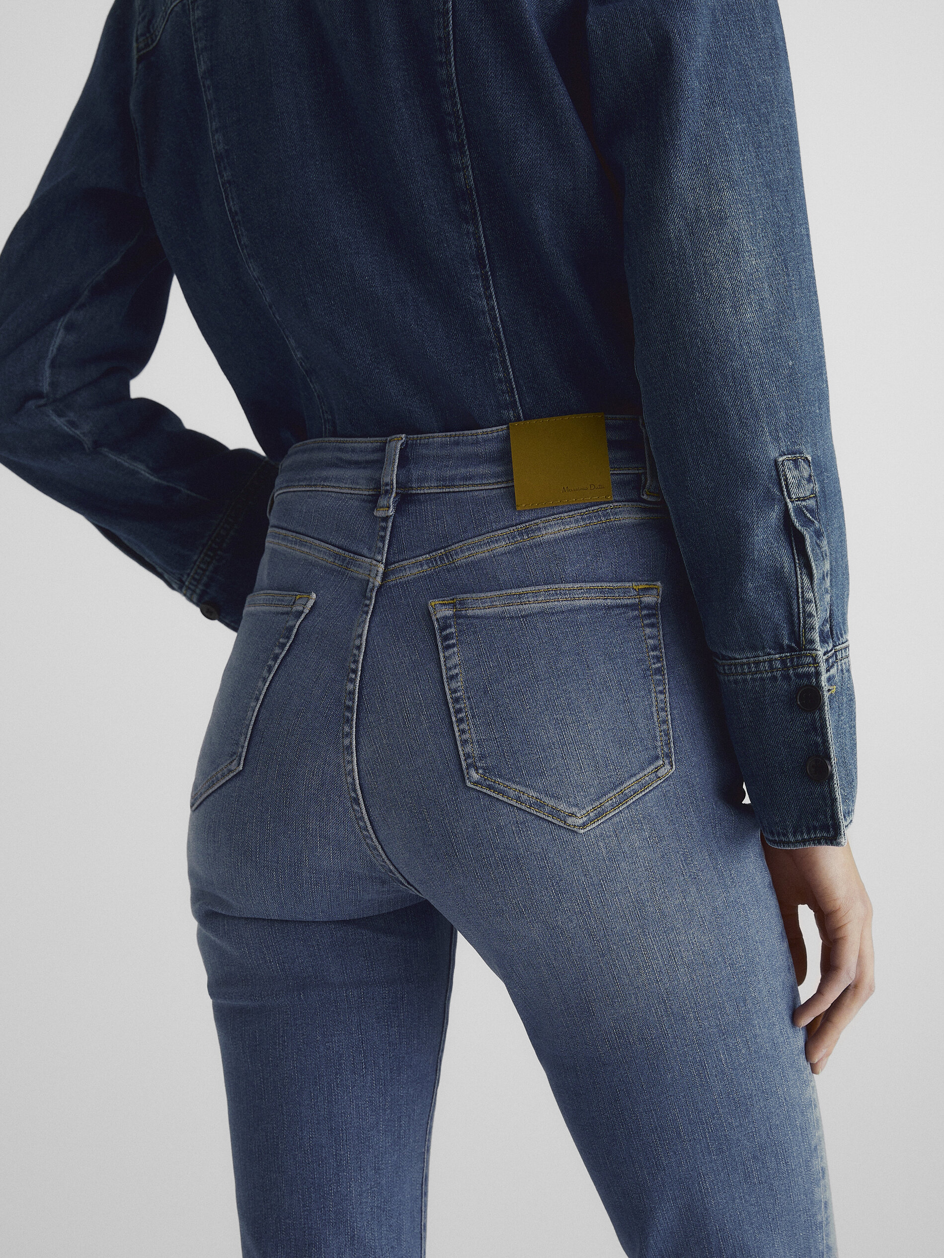 Calça jeans skinny flare de cintura alta - Azul claro