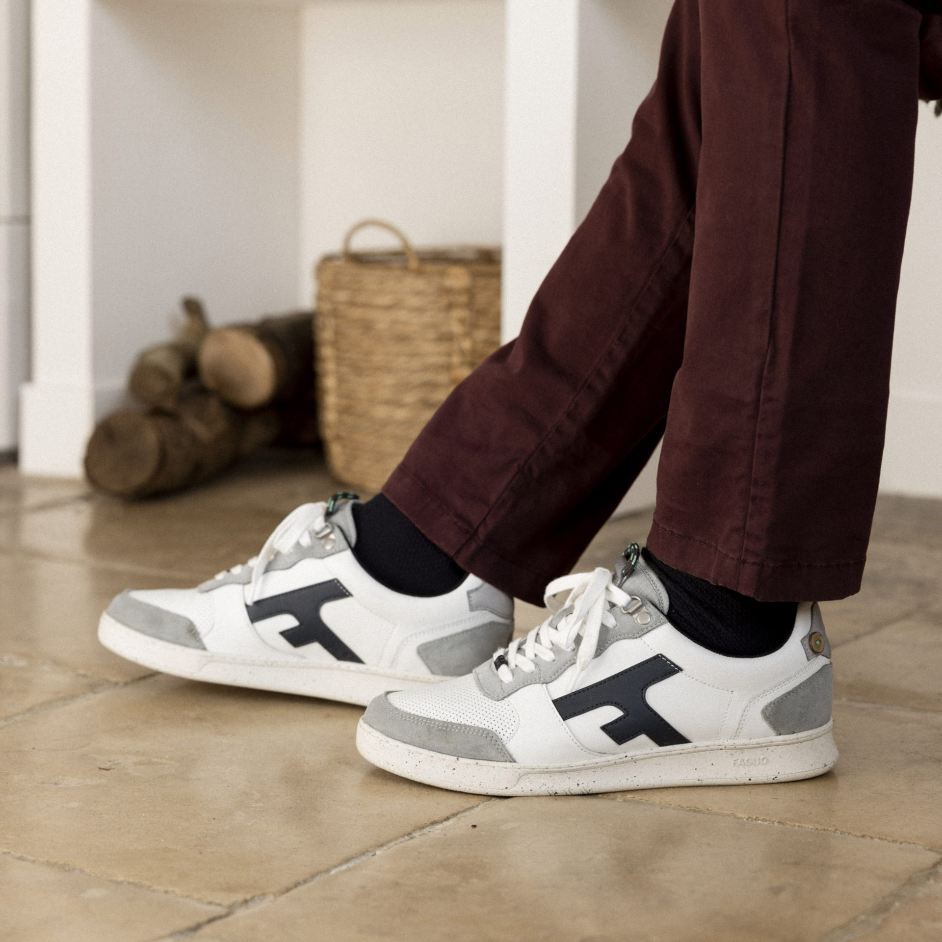 Baskets blanche & grise cuir suède - modèle Hazel