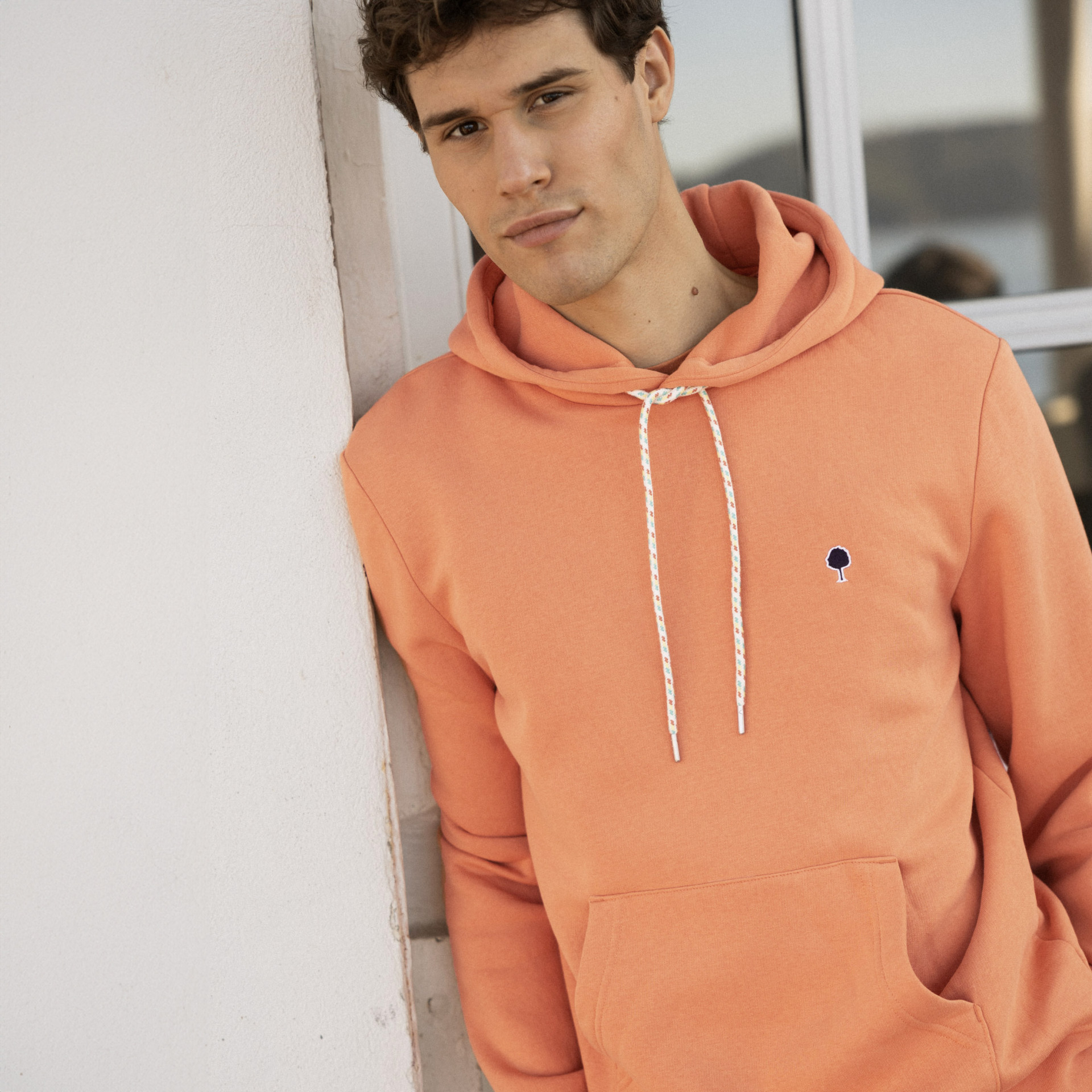 Sweat à capuche orange coton et coton recyclé - modèle dirac