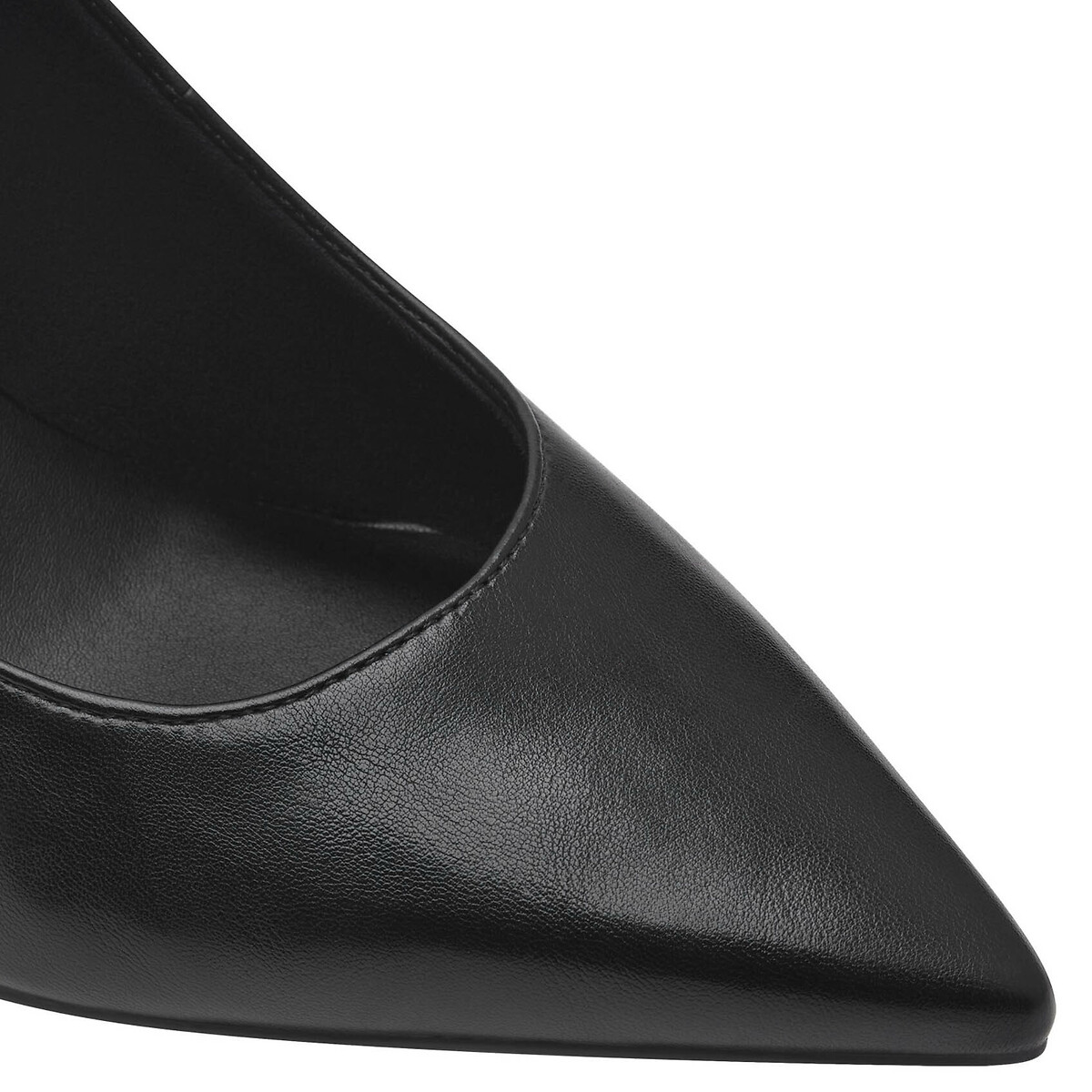 TAMARIS<br>Sapatos de bico fino