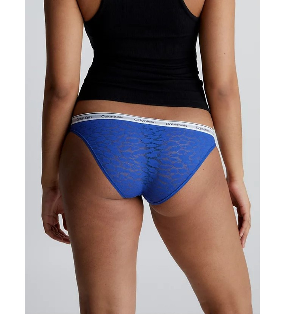 Conjunto de 3 calcinhas clássicas de renda Calvin Klein nas cores verde, azul e bege.