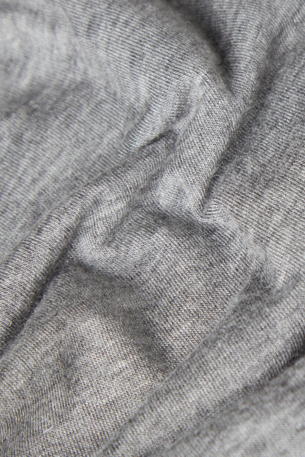 Blusa ultraleve de gola alta em modal e cashmere