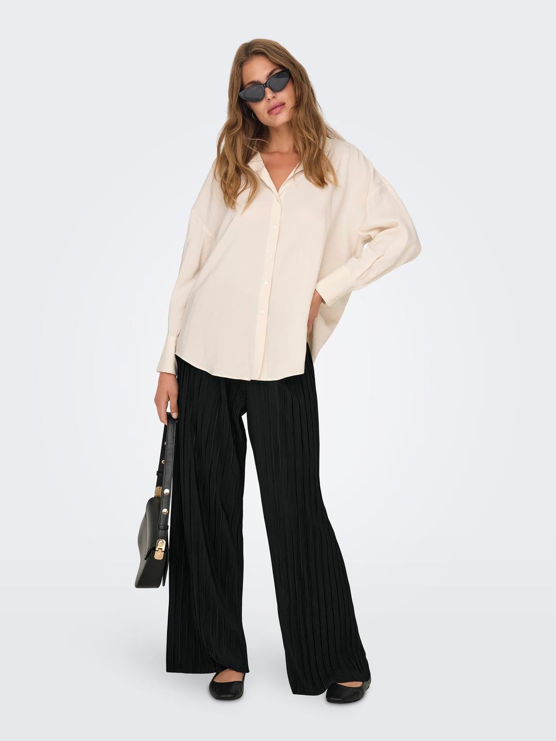 ONLRAVENNA Normal geschnitten Hose Black