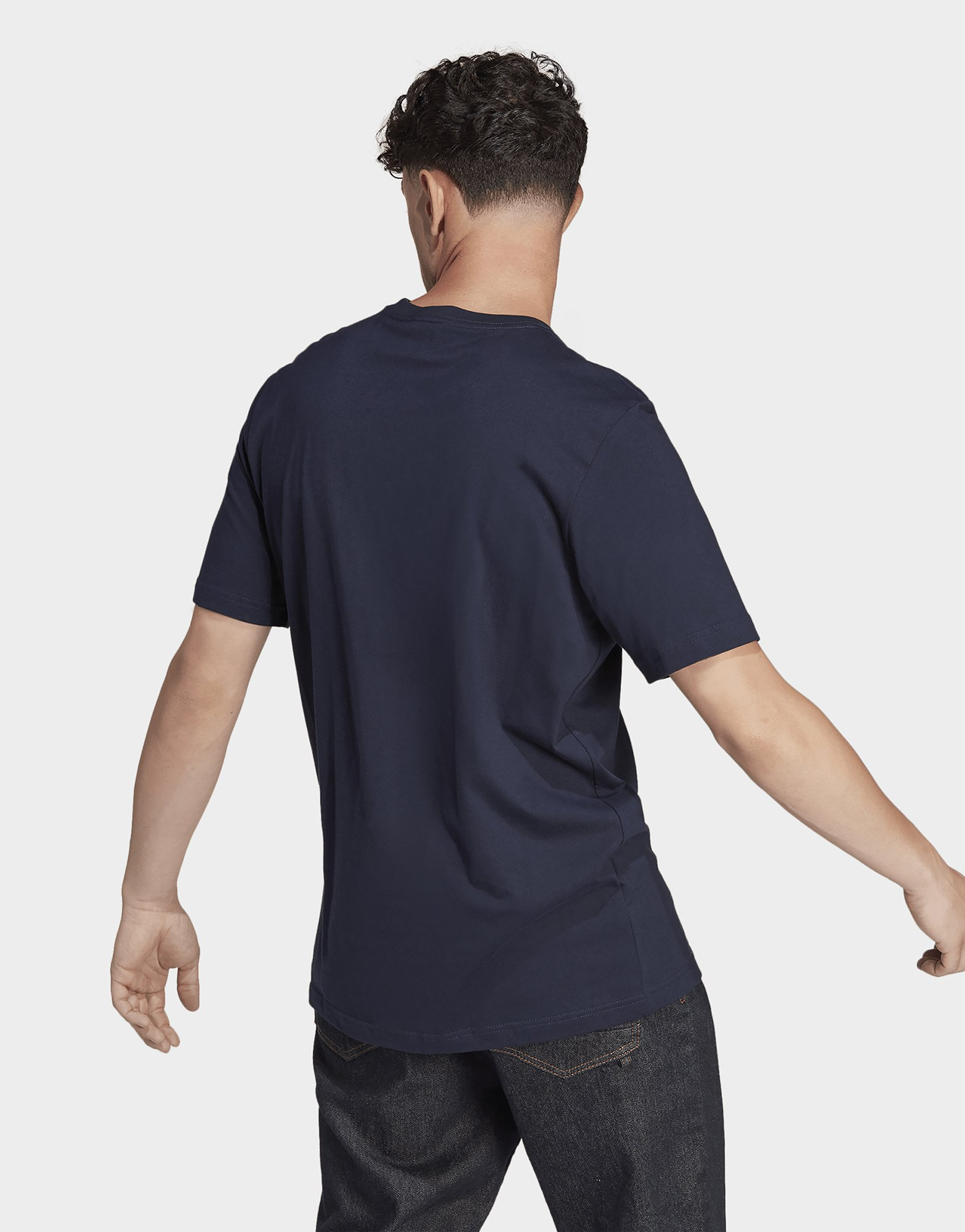 adidas T-shirt en jersey à petit logo brodé Essentials