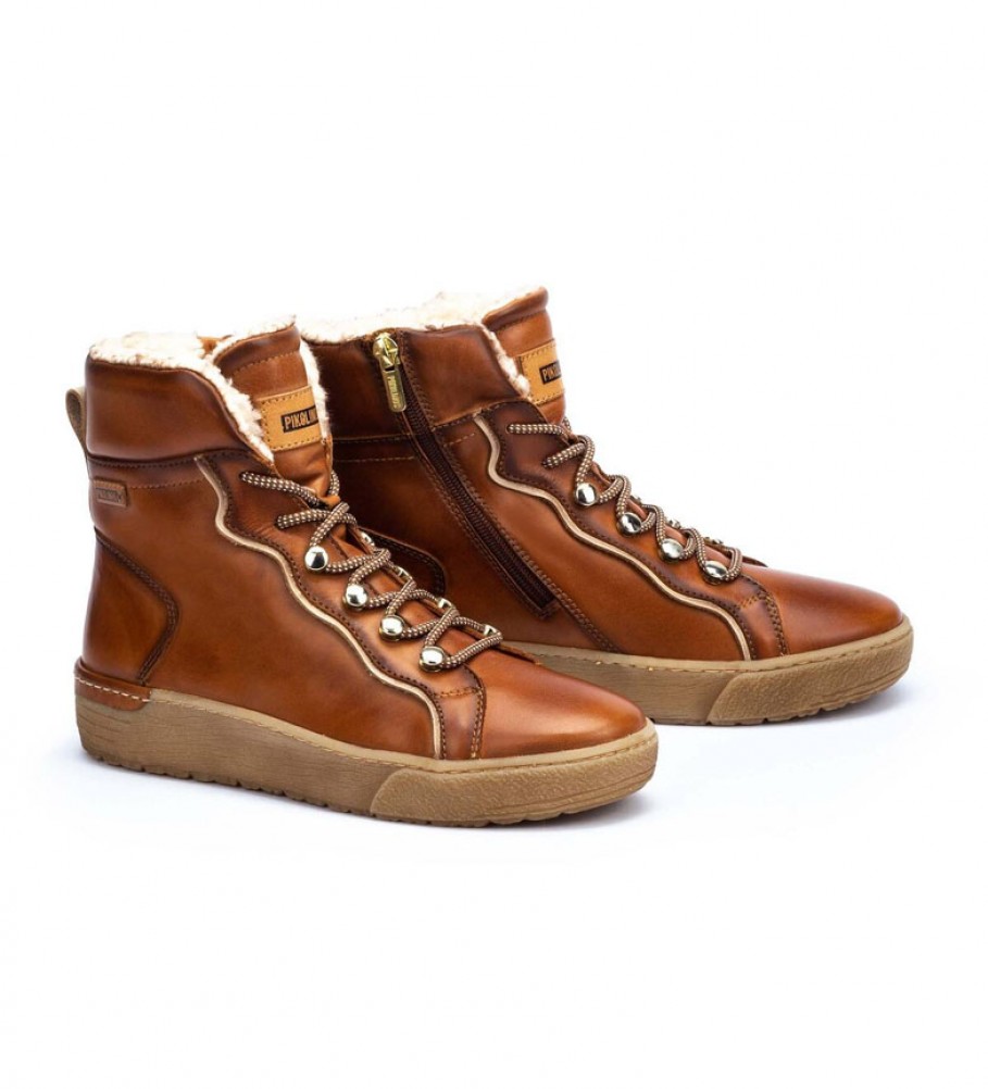 Botas de tornozelo Pikolinos Vitoria em couro cor de camelo