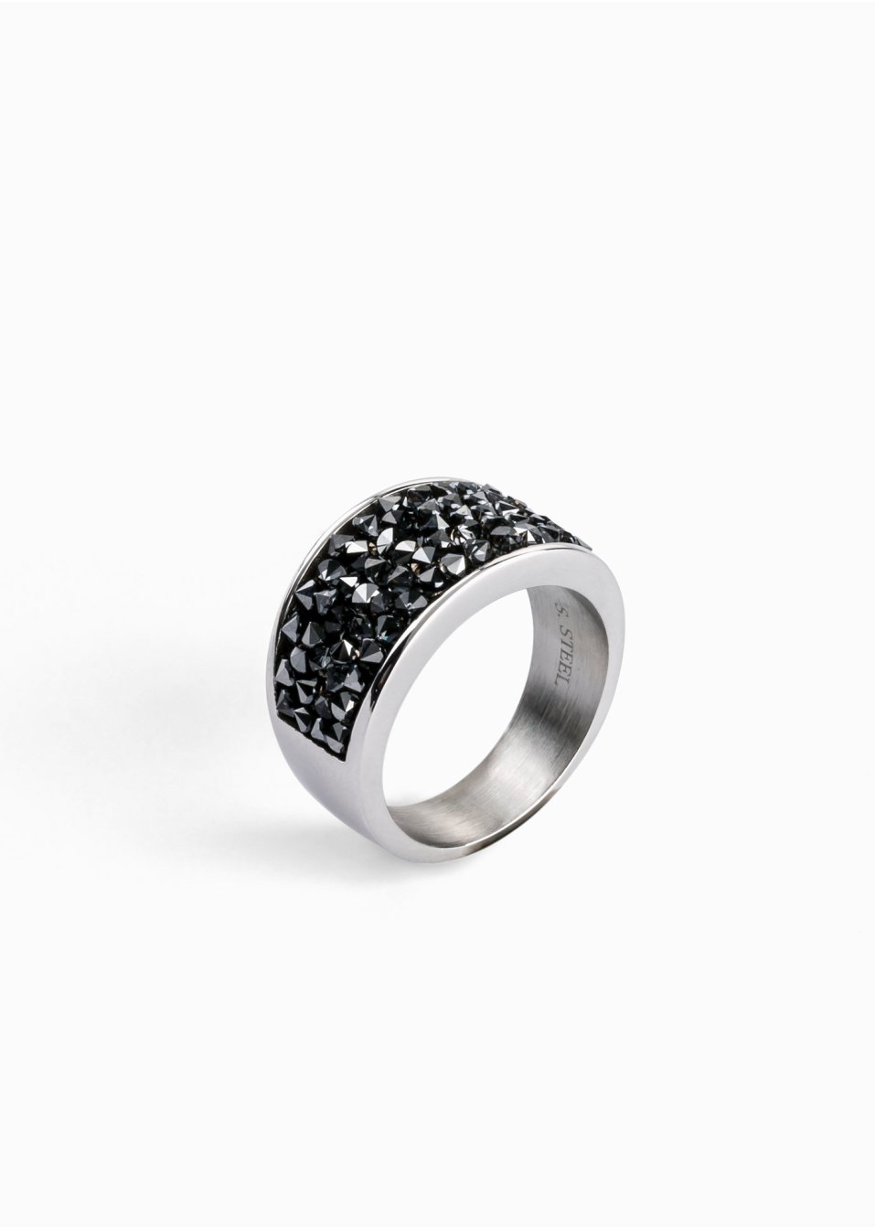 Bague en acier inoxydable avec cristaux