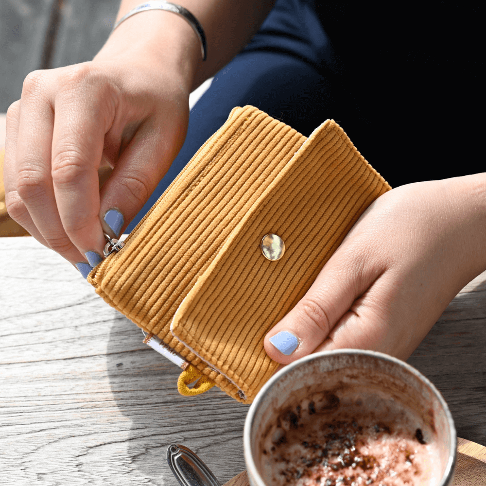 Mini Pochette Porte-Monnaie Velours Côtelé Moutarde