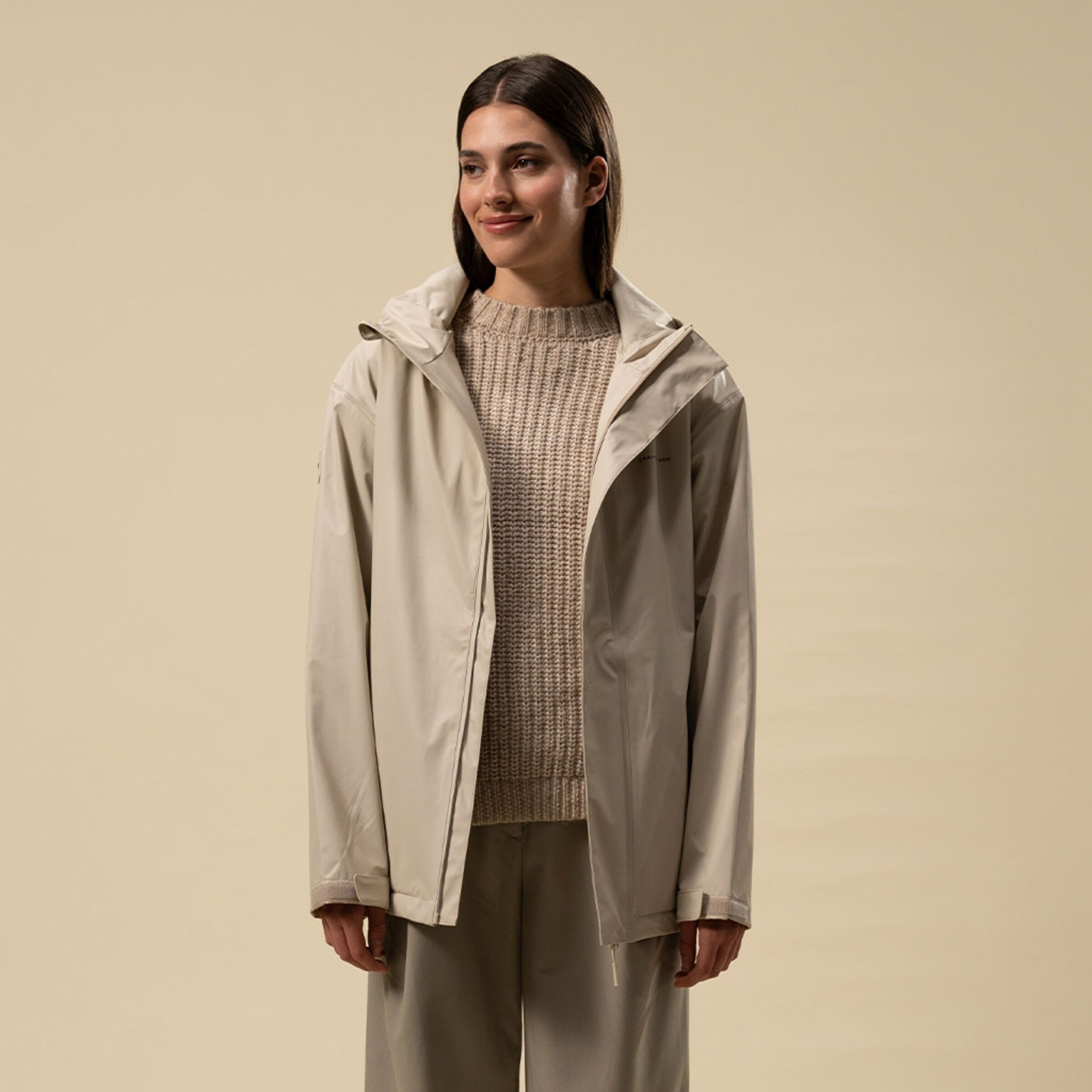 Everyday Rain Jacket Short Sandstone