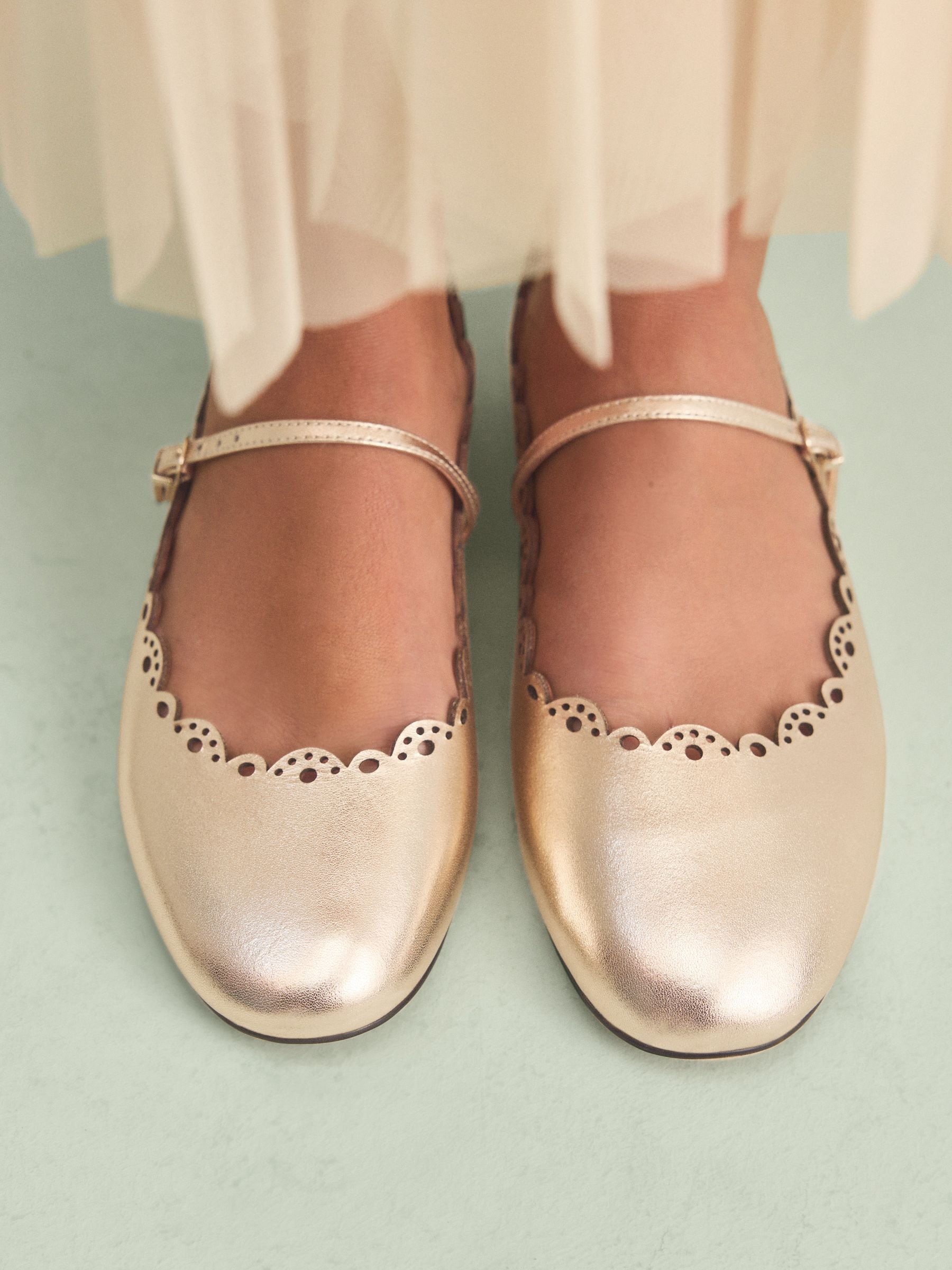 Goud - Tabitha Simmons x Next Elfie Leather Scalloped Mary Jane Shoes