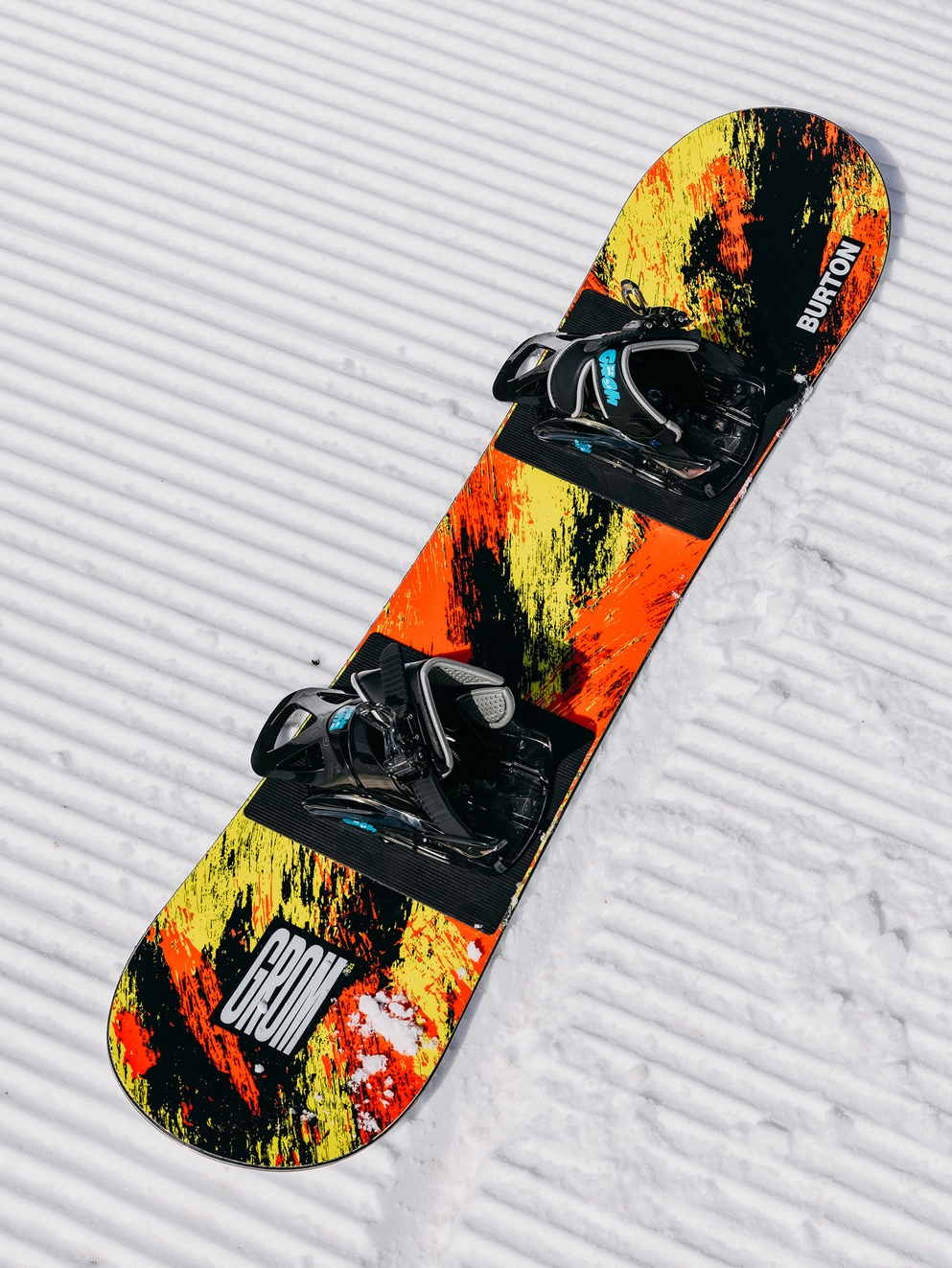 Burton Grom 2025 Kids Snowboard ketchup/mustard