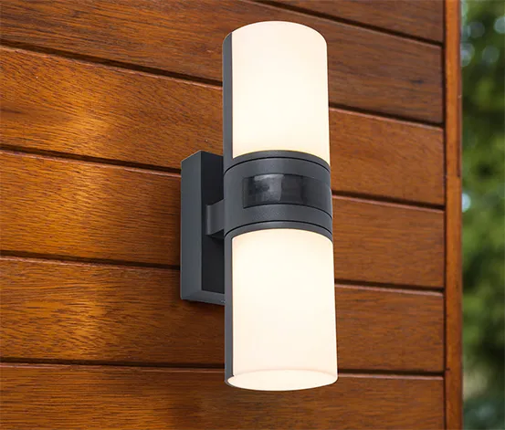 LED-Oudoor-Wandleuchte mit Bewegungsmelder