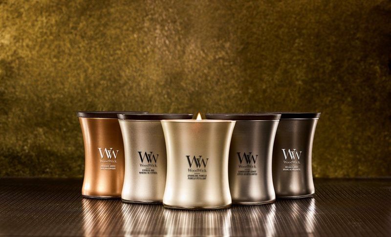 Woodwick - Hourglass Medium - Geurkaars - Antraciet - 60 branduren