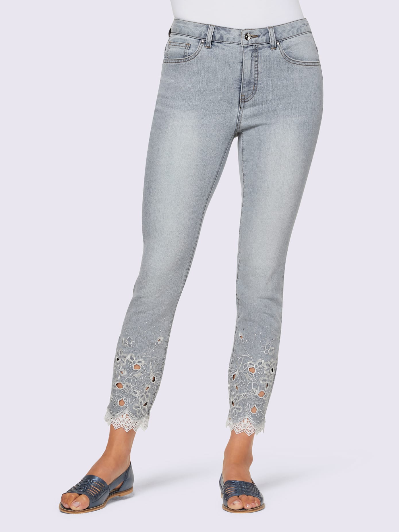 Jean superbe broderie ajourée