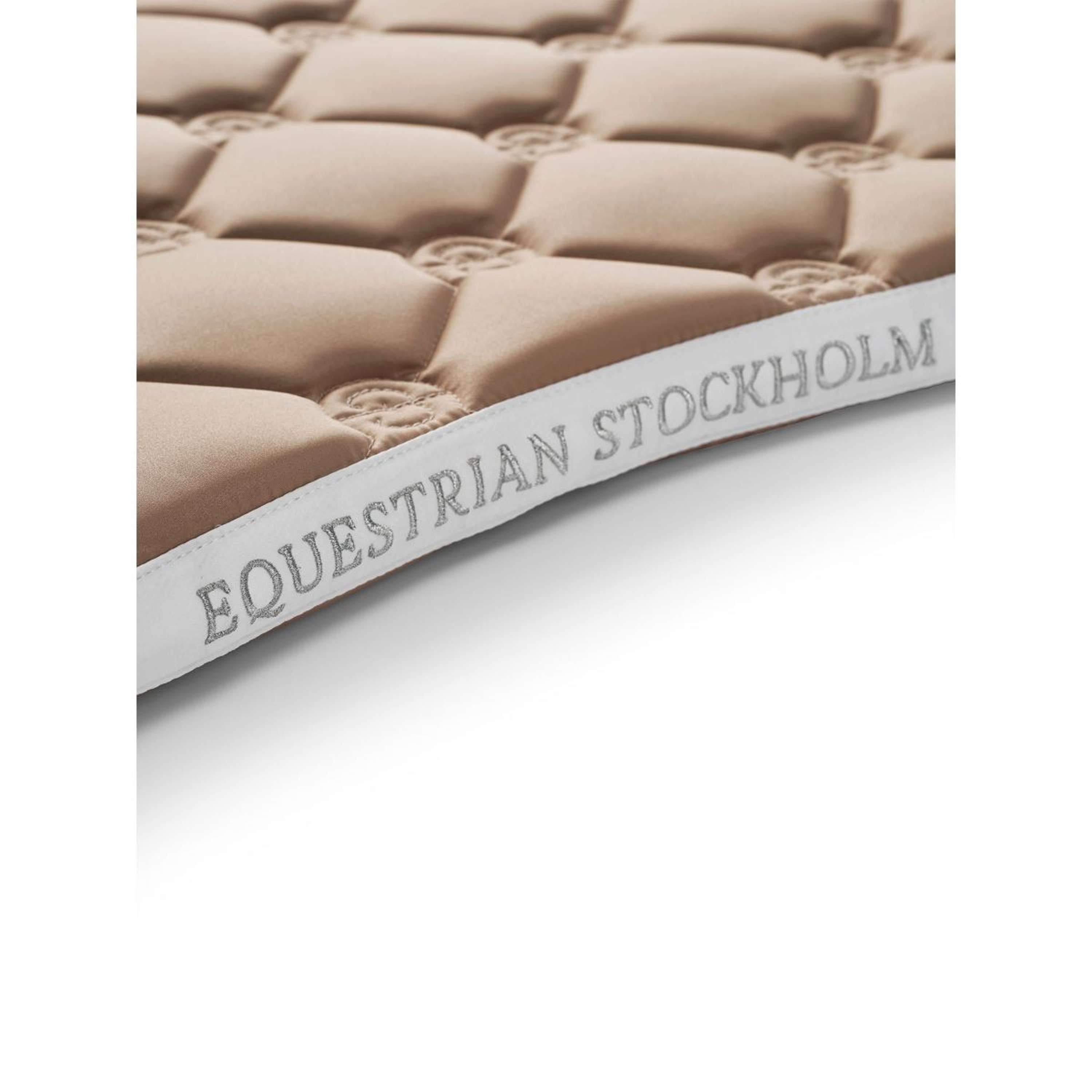 Equestrian Stockholm Zadeldekje Dressuur Sand