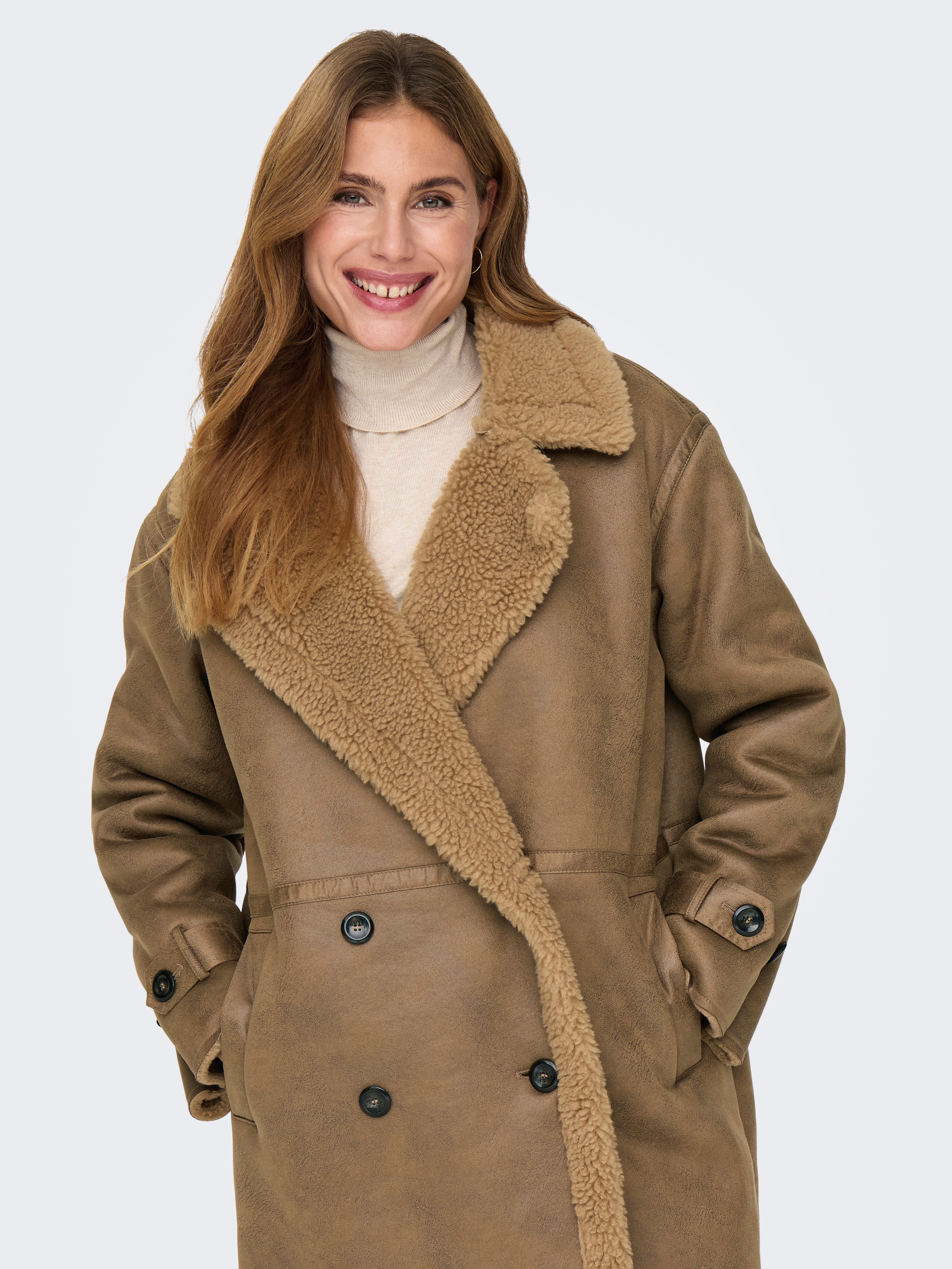 ONLYLVA Mantel Otter