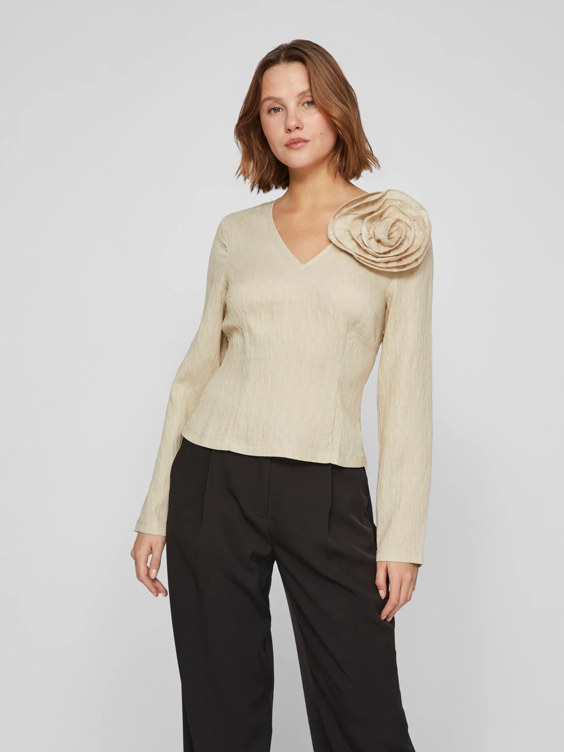 Vila  Viflowery bluse med rose - Cement