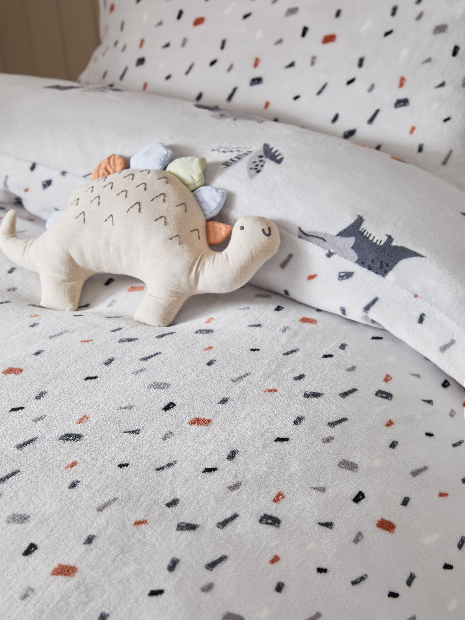 Super Soft Reversible Fleece Duvet Cover and Pillowcase Set