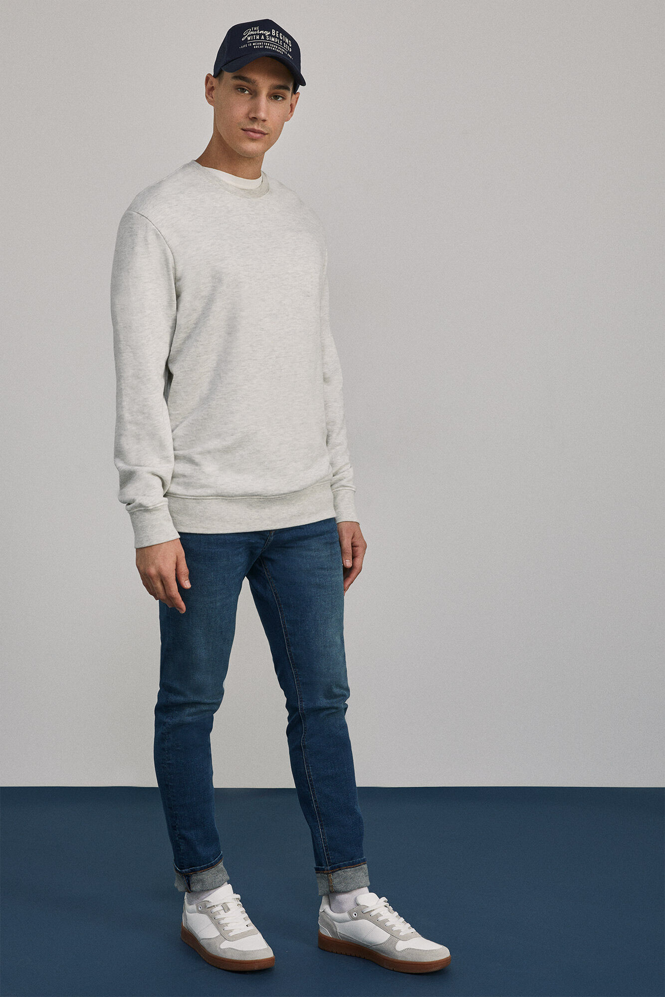 Calça jeans skinny destroyed de lavagem média escura - turquesa