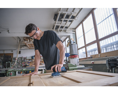 Bosch Professional GSS 12V-13 accu-excenterschuurmachine inclusief L-BOXX, stofzak, 3 schuurplateaus, 3 schuurbladen en perforator