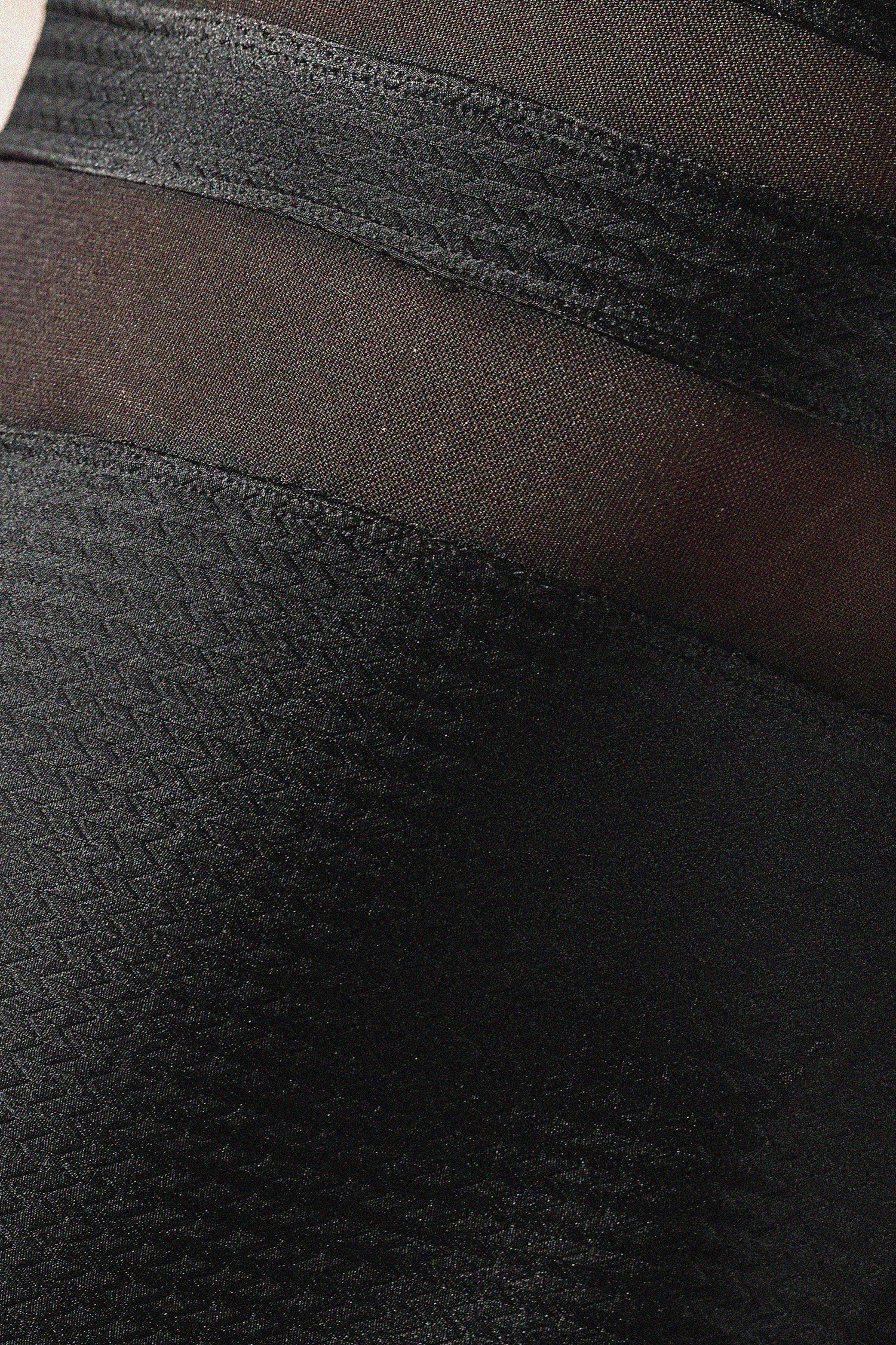 Maillot de bain une pièce ventre plat à col carré noir effronté
