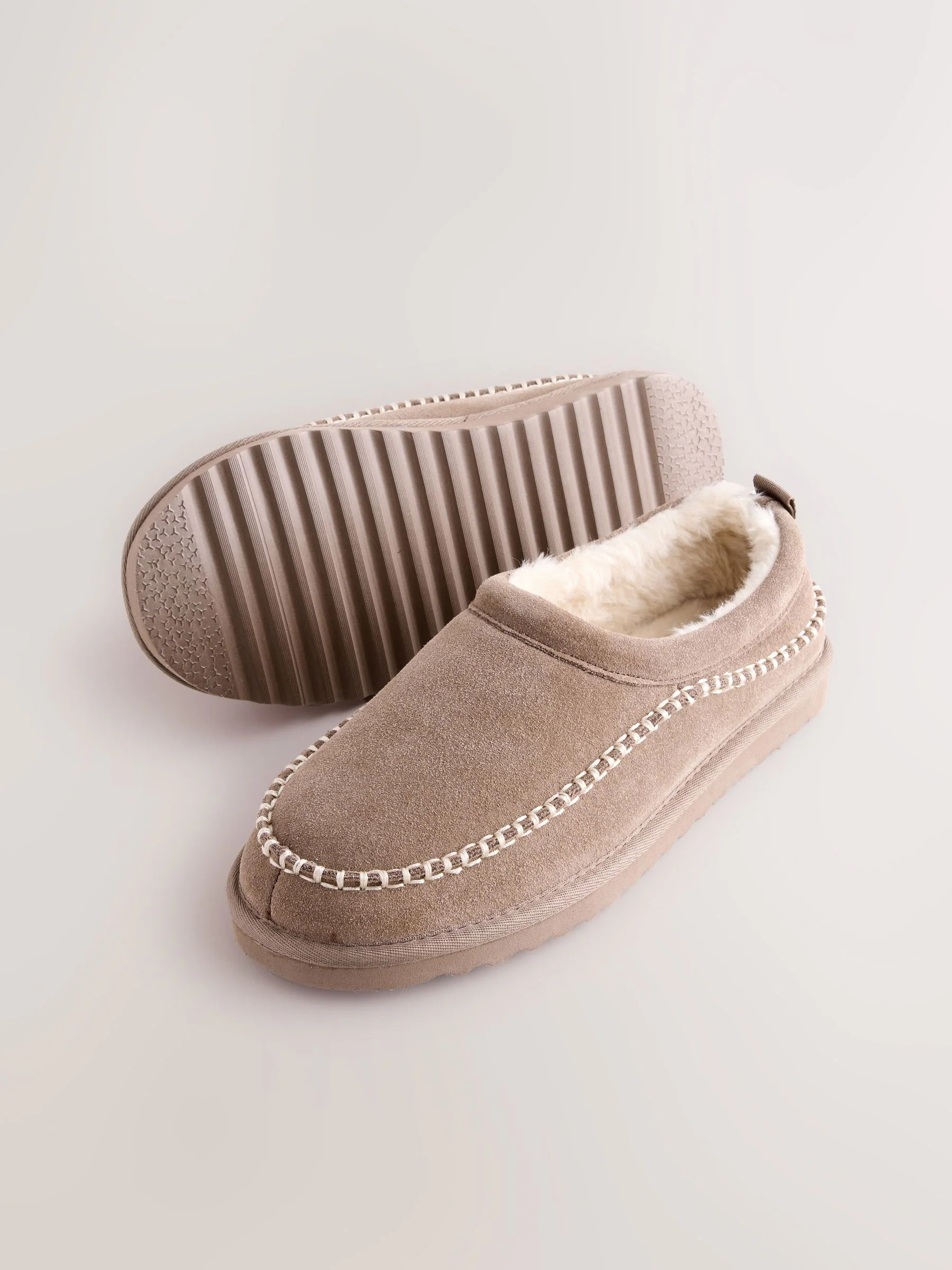 Bruin - Signature Suede Stitch Detail Slippers