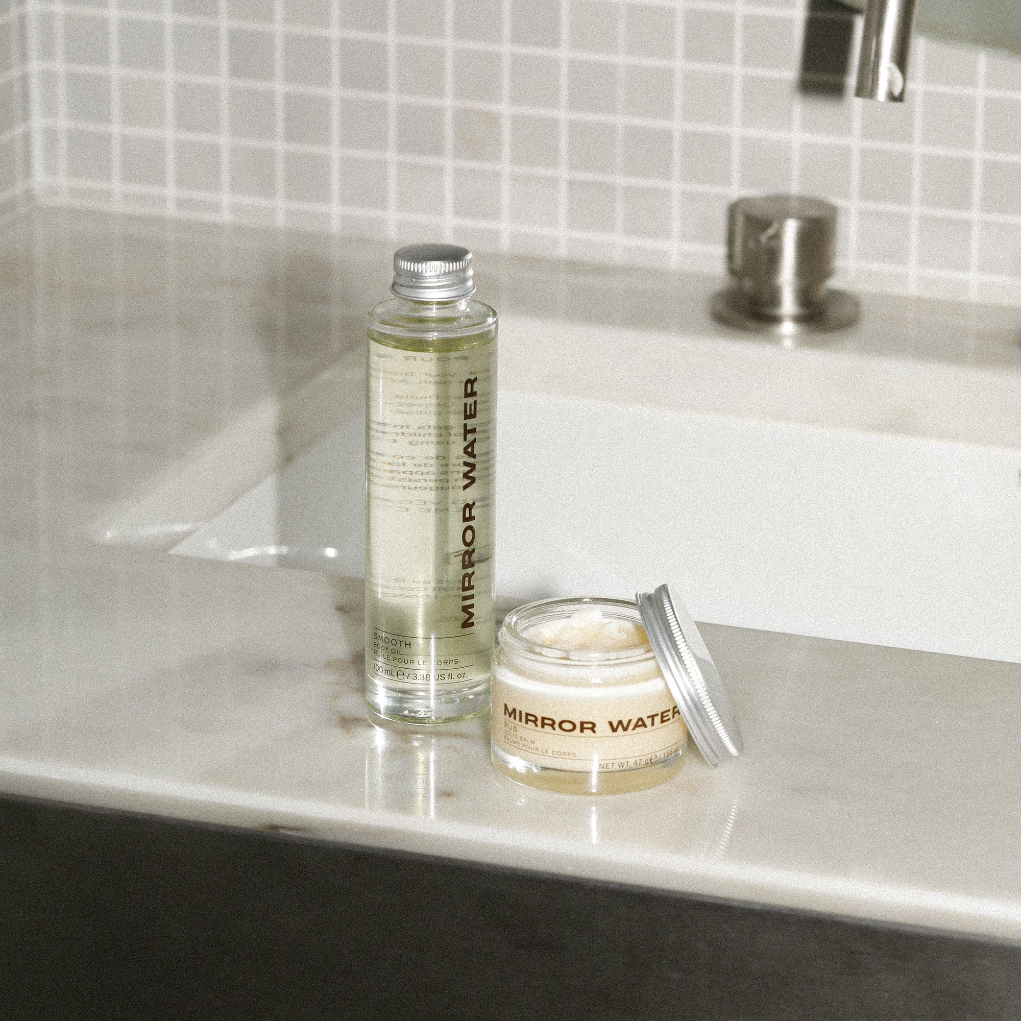 Mirror Water Rub Solid Balm Baume Nourrissant pour le Corps