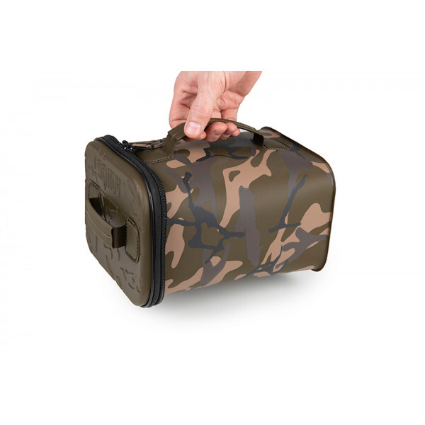 Sac à appâts Fox Aquos Camolite Mulit Bag With Insert