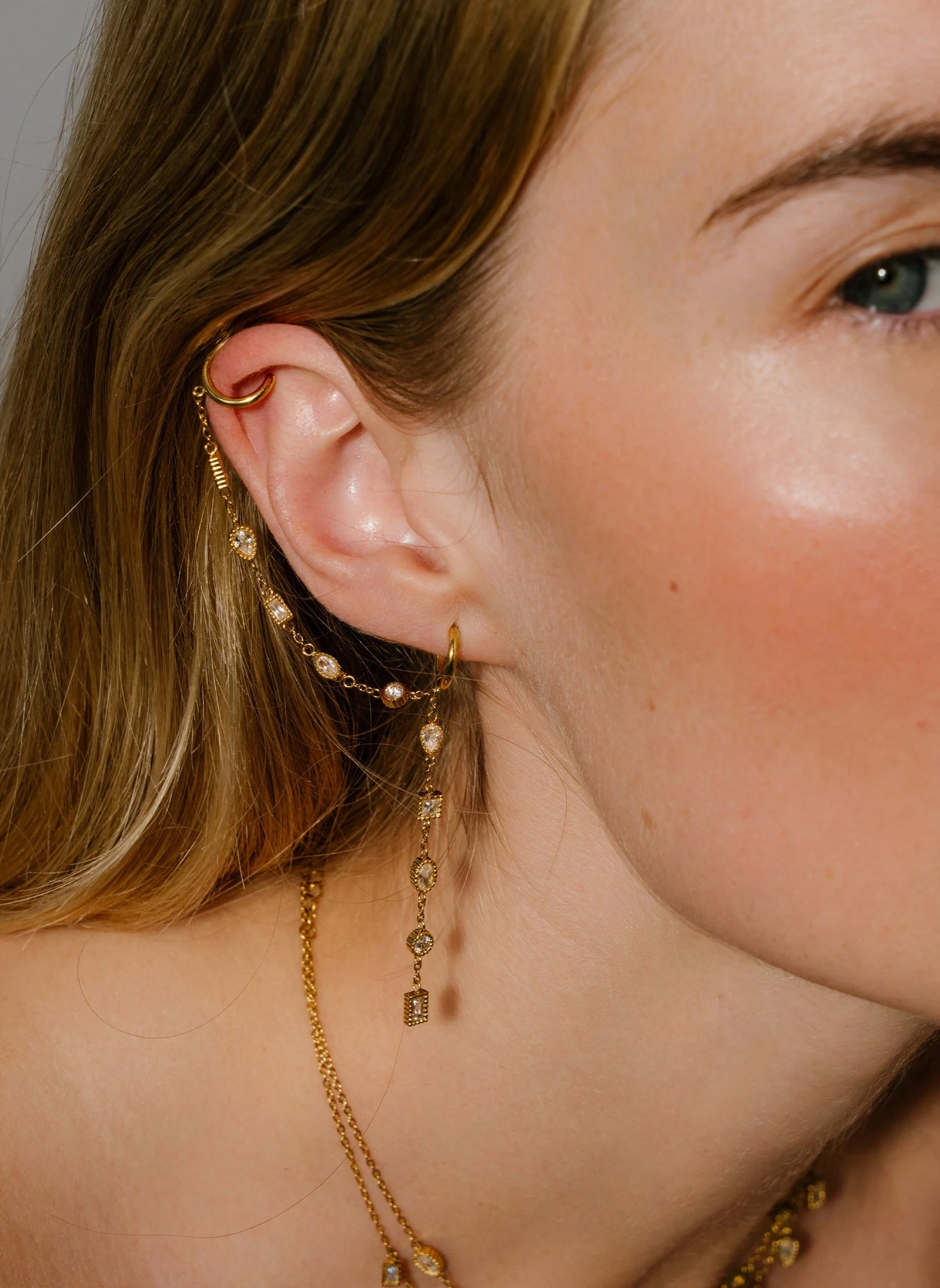 ASHA ÉTOILÉE - Boucle d'oreille pendante asha étoilée | Blanc