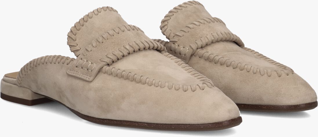 beige stefano lauran loafers dk2690