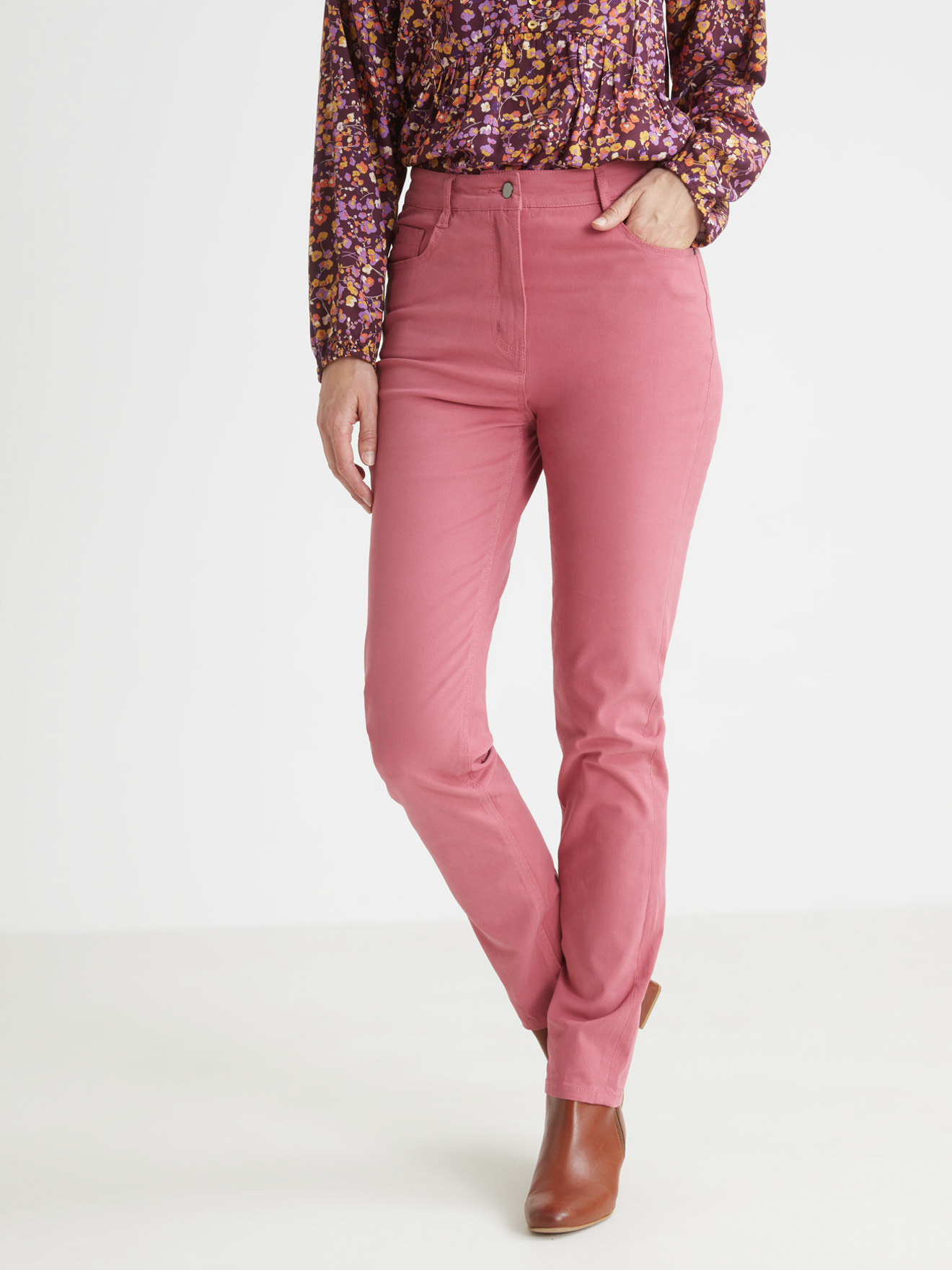 Pantalon 5 poches coupe droite