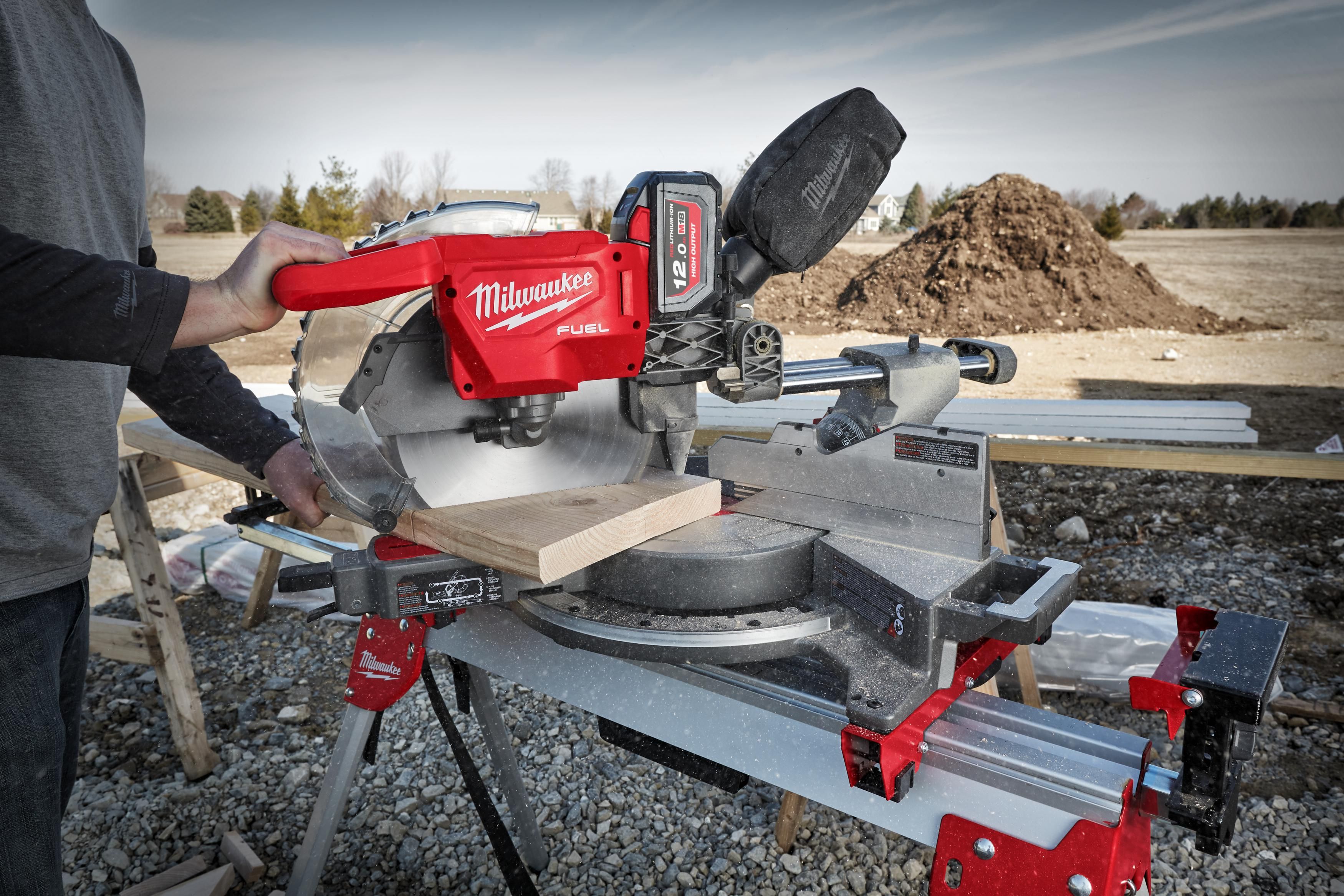 Milwaukee M18 FUEL™ FMS305-0 ONE-KEY™ Accu afkortzaag 305mm 18V Basic Body - 4933471205