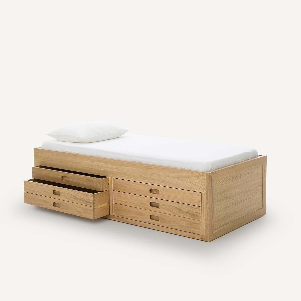 AM.PM<br>Cama plataforma, folheado de carvalho Octavo