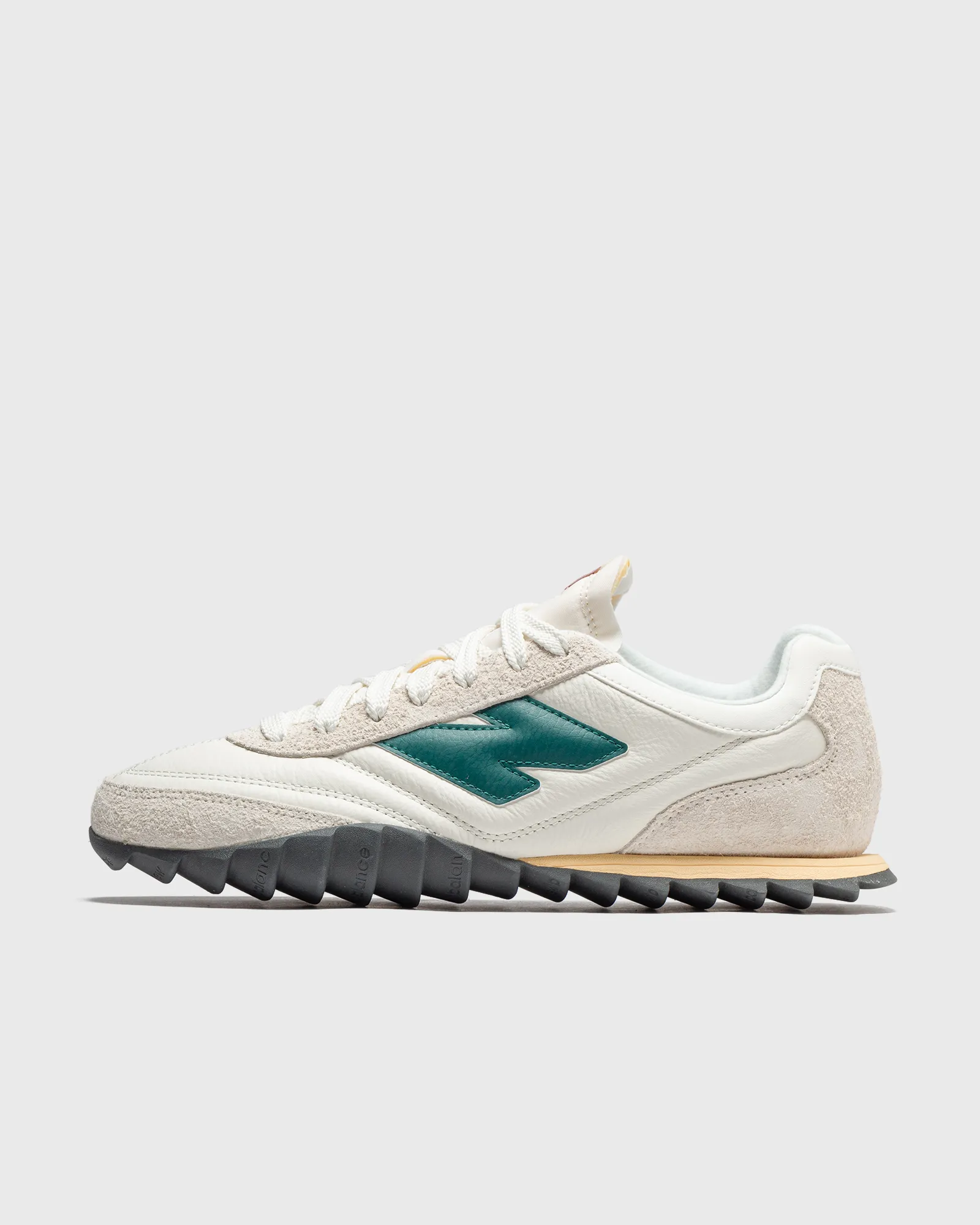 New Balance RC30 YA