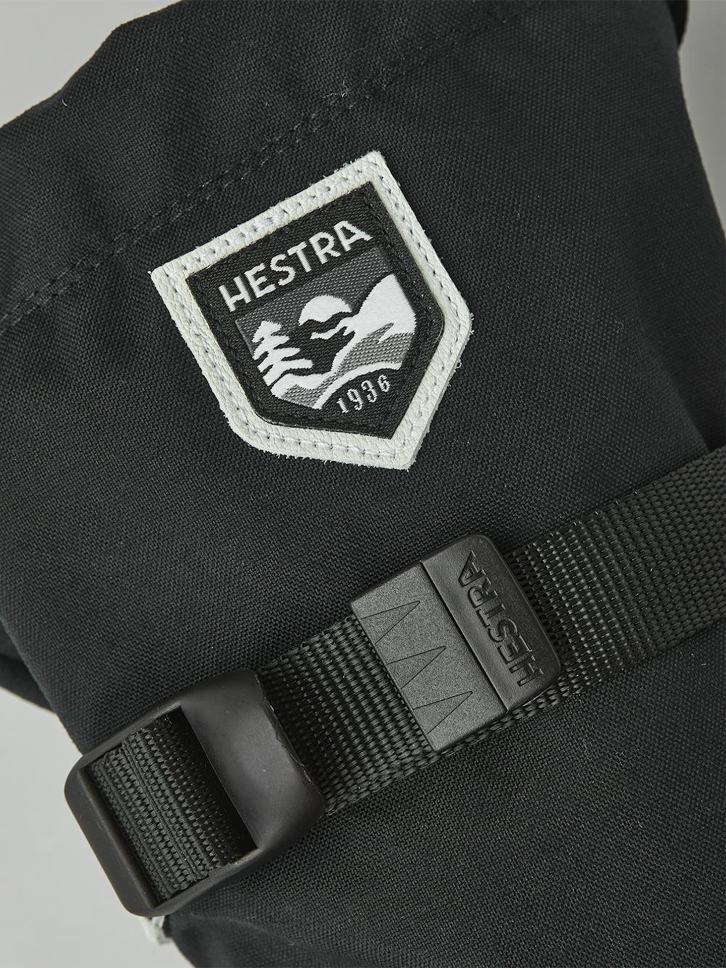 Kebnekaise Mountain Mitt