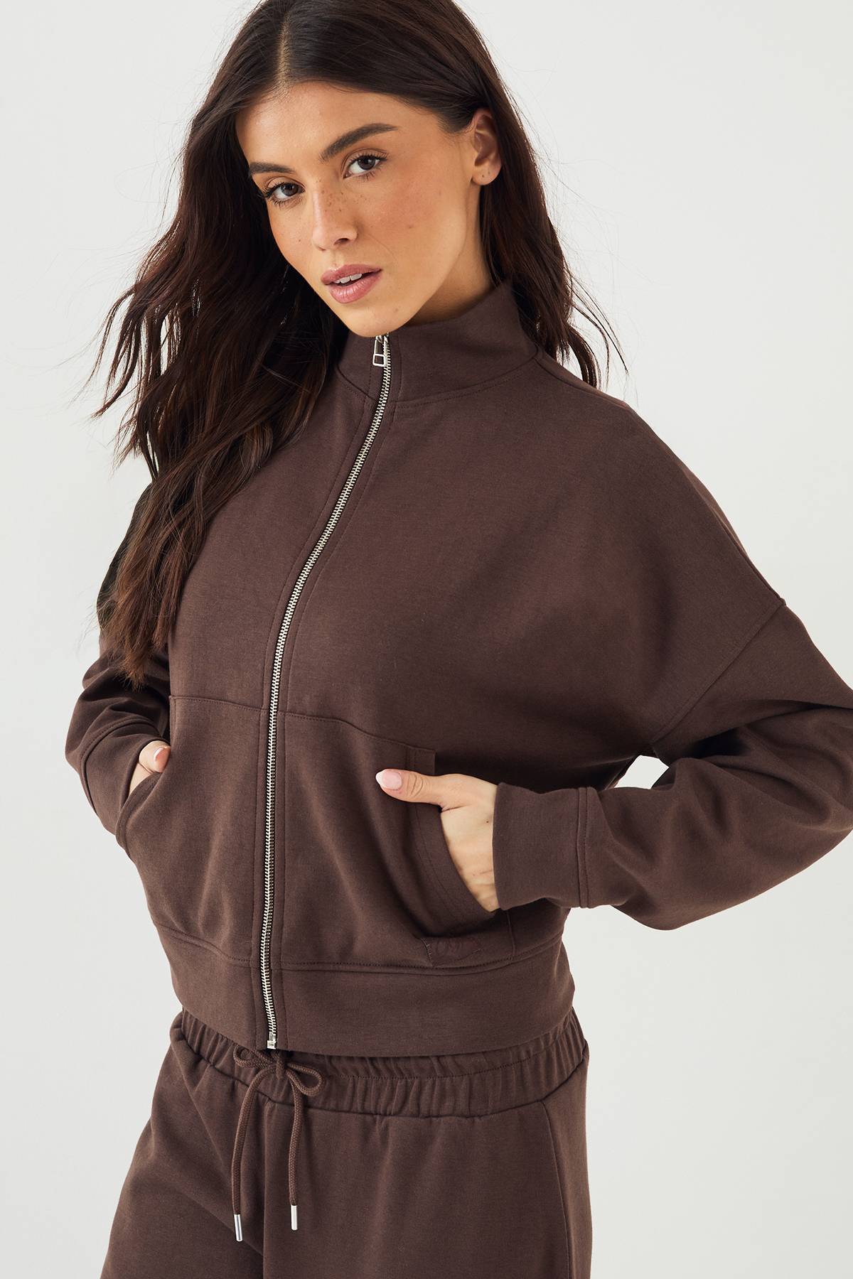 Bomber DSGN Studio à Col Entonnoir Zippé en Maille Interlock
