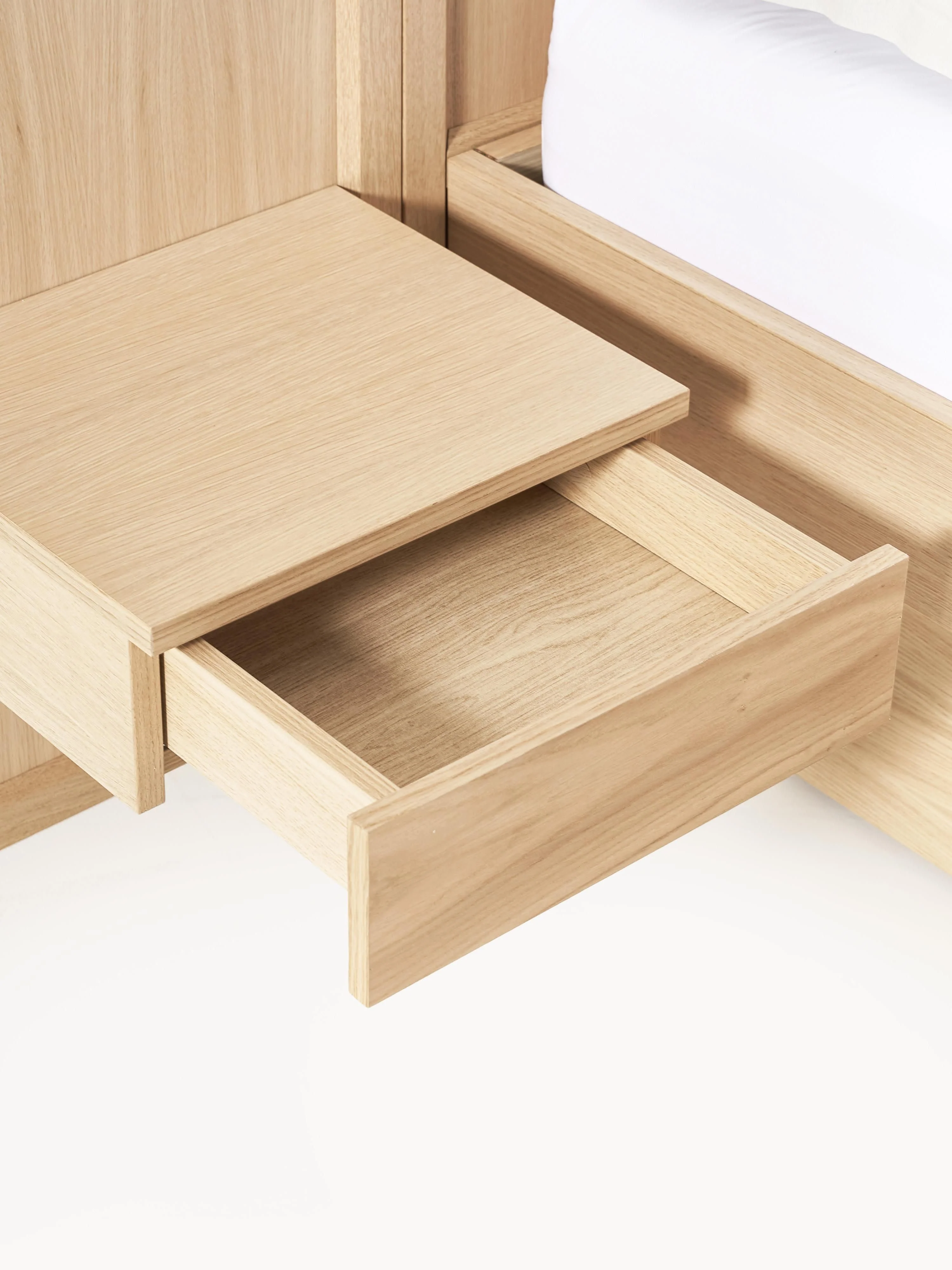 Houten bed Nanto met lades en hoofdeinde