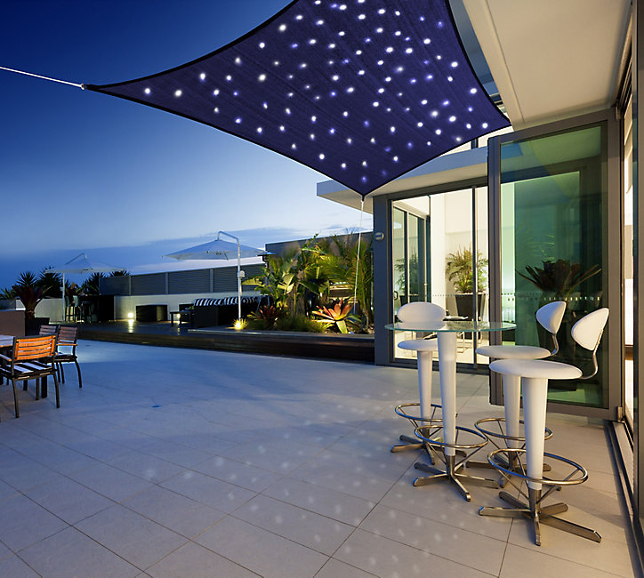 Voile d'ombrage rectangle avec LED bleu 300 x 200 cm