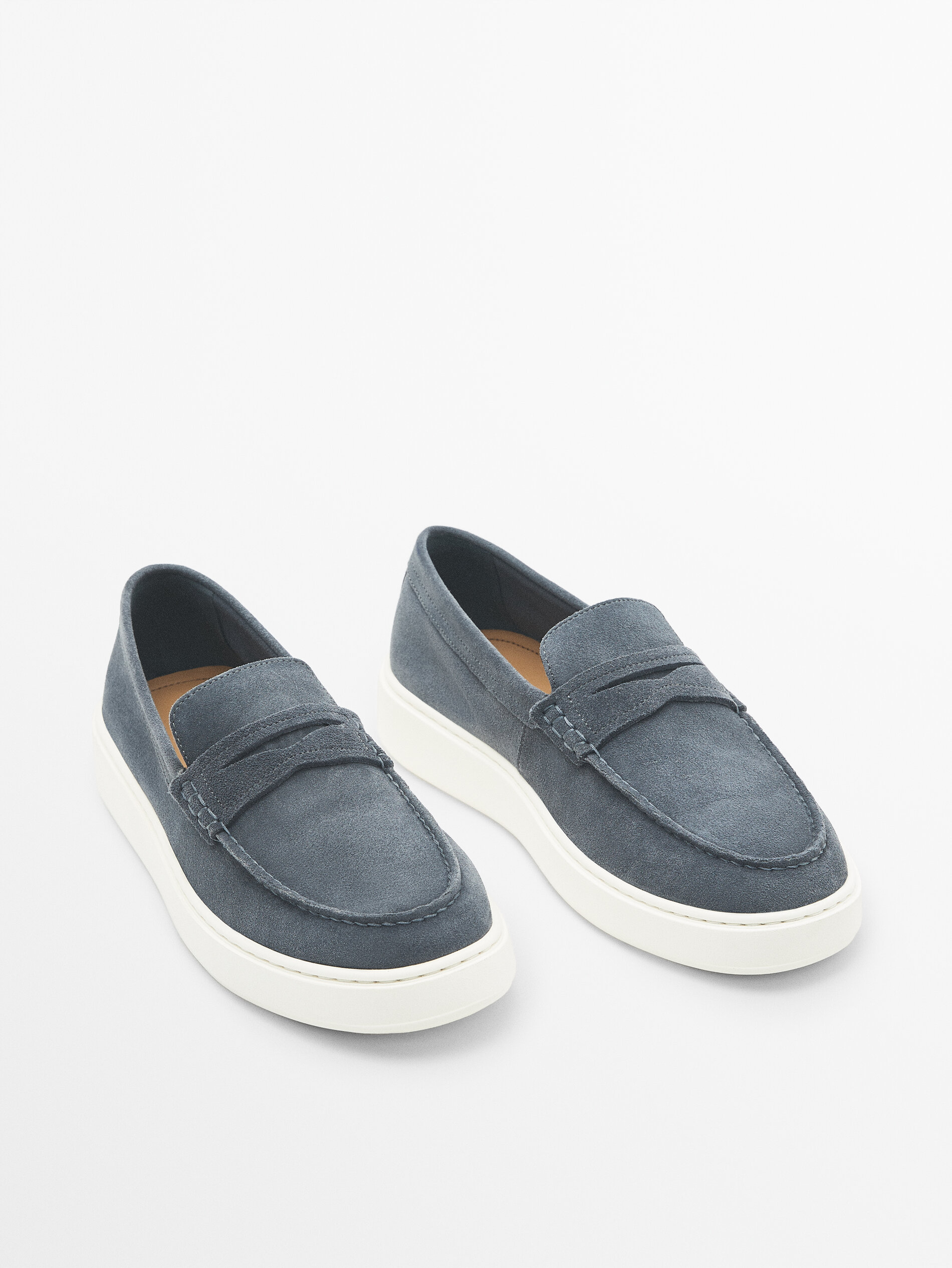 Mocassim de camurça com tira decorativa - Azul lavado